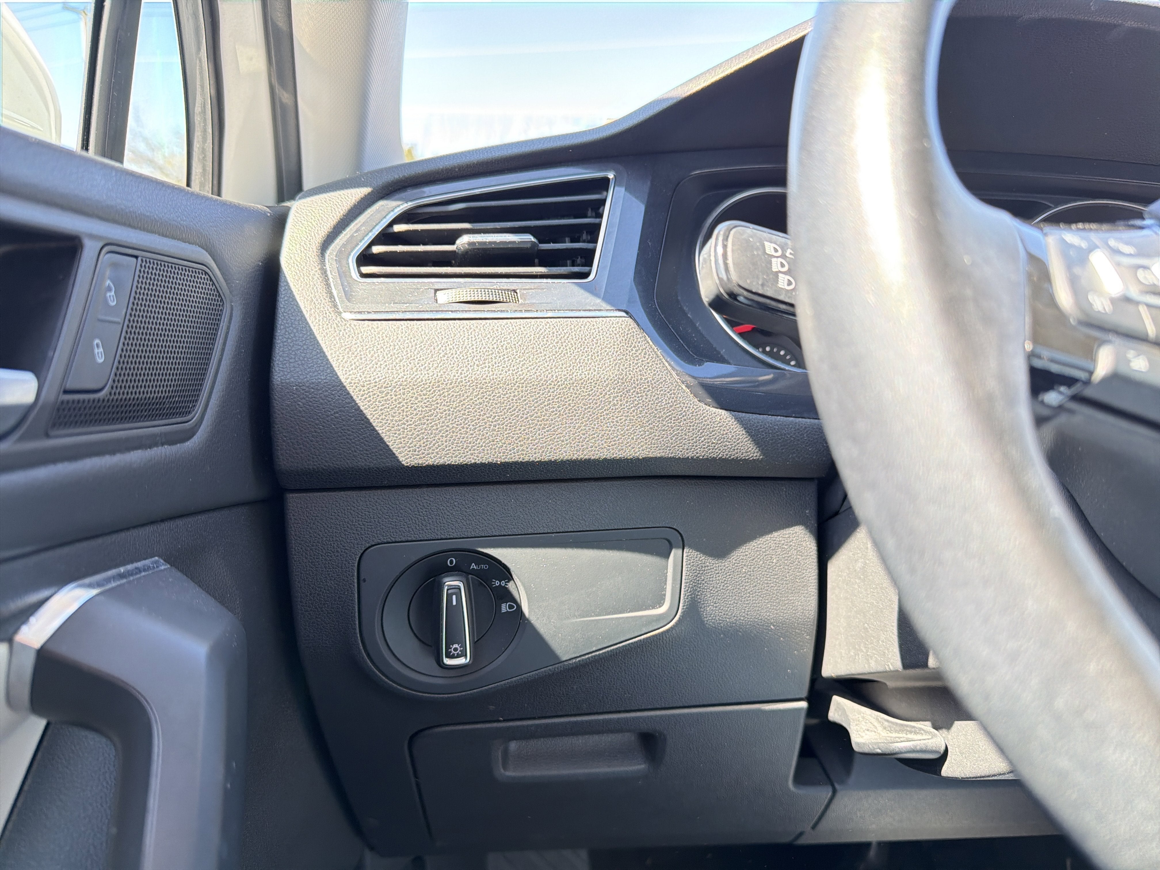 2019 Volkswagen Tiguan 2.0T SE 4Motion