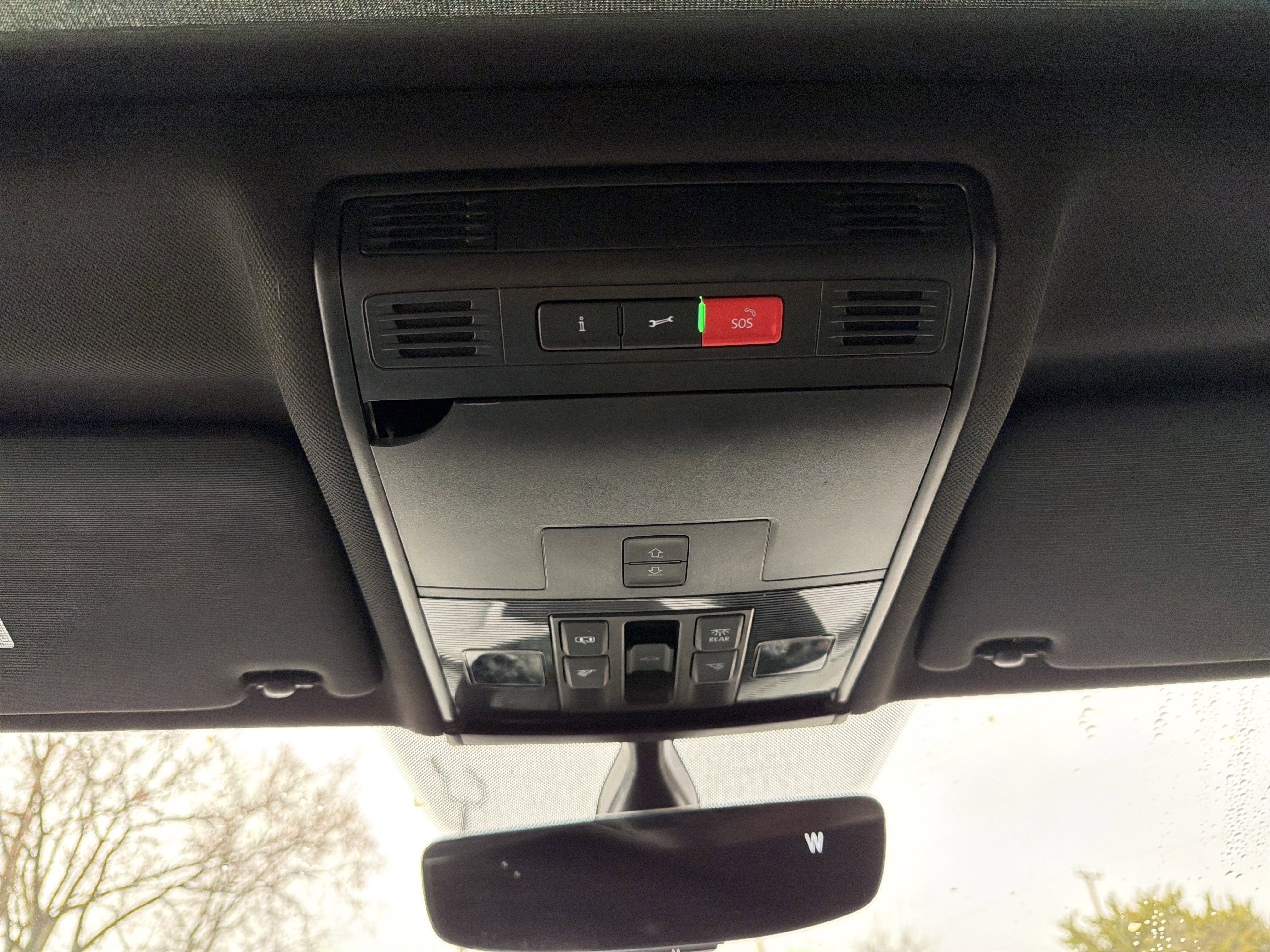 2021 Volkswagen Tiguan 2.0T SE R-Line Black