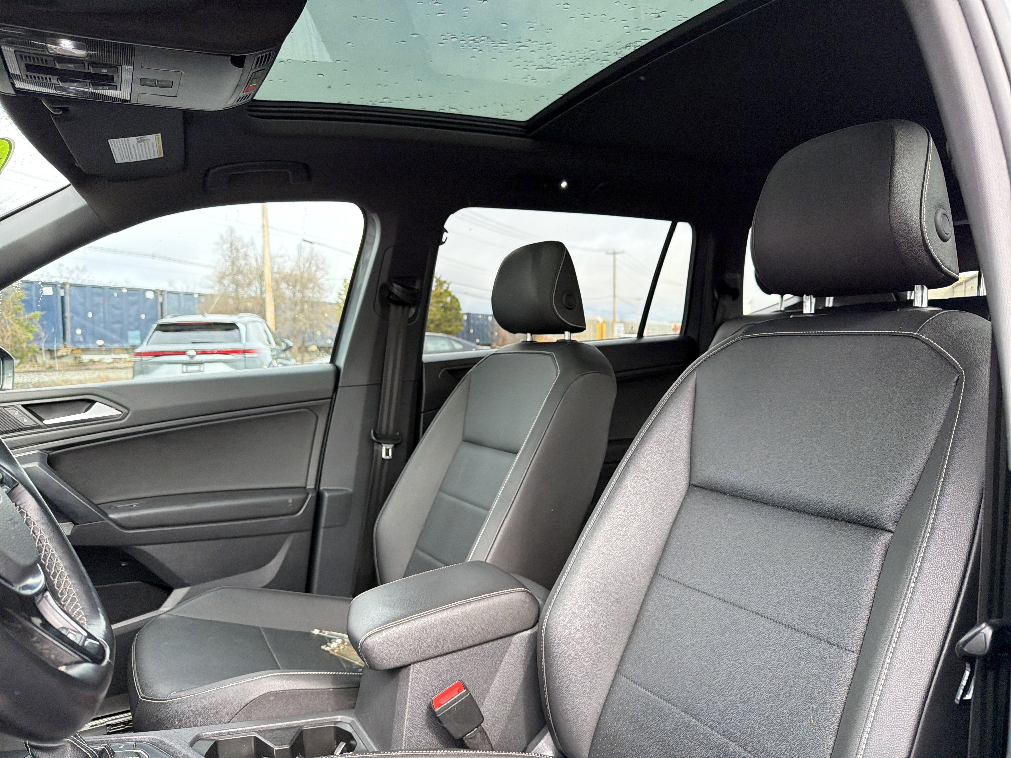 2021 Volkswagen Tiguan 2.0T SE R-Line Black