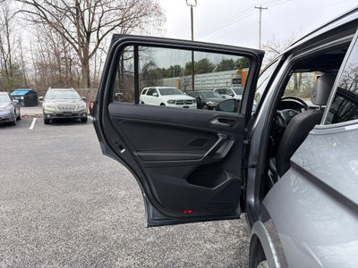 2021 Volkswagen Tiguan 2.0T SE R-Line Black