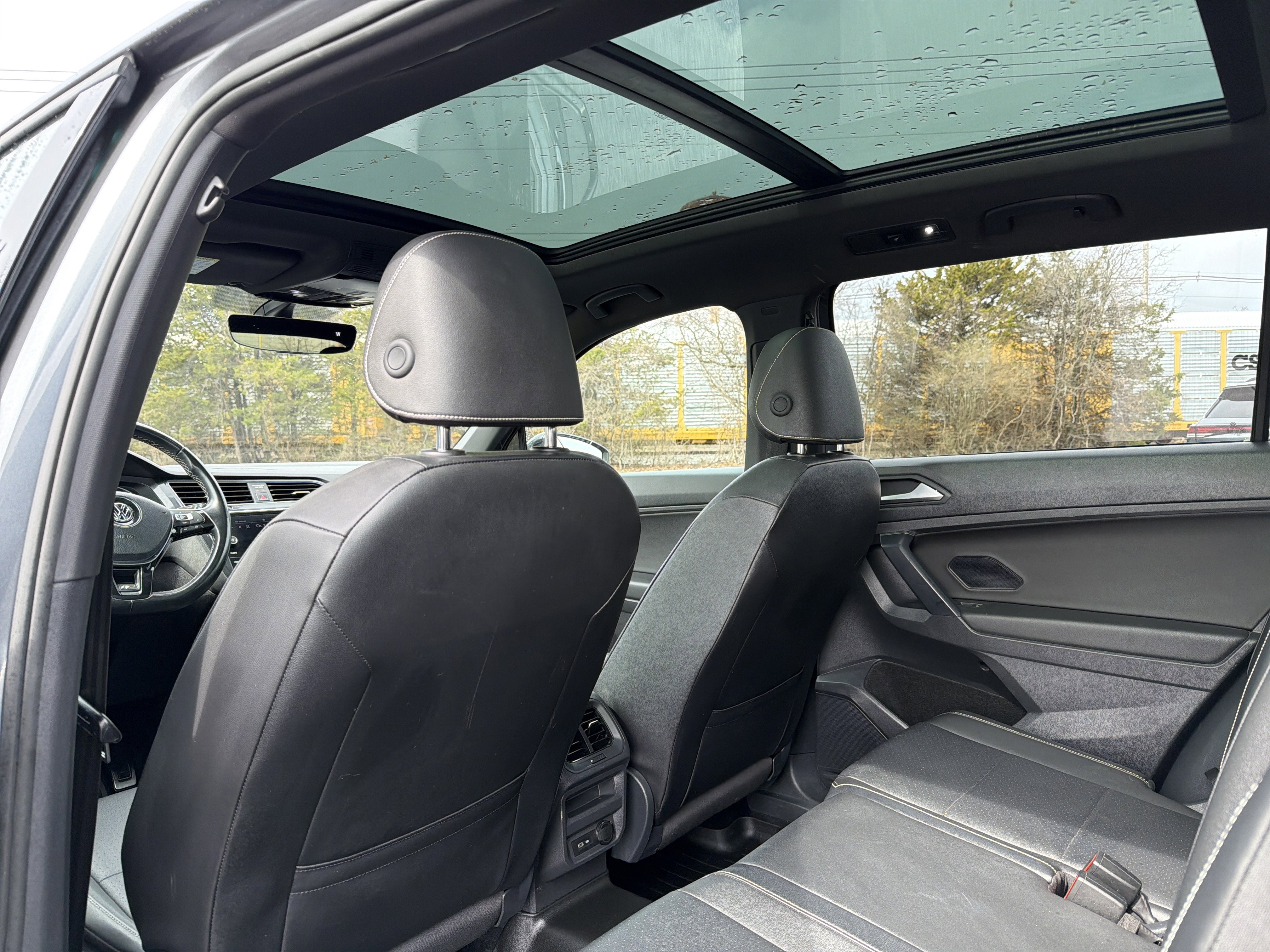 2021 Volkswagen Tiguan 2.0T SE R-Line Black