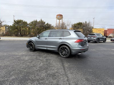 2021 Volkswagen Tiguan 2.0T SE R-Line Black
