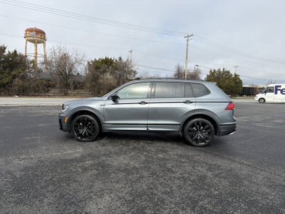 2021 Volkswagen Tiguan 2.0T SE R-Line Black
