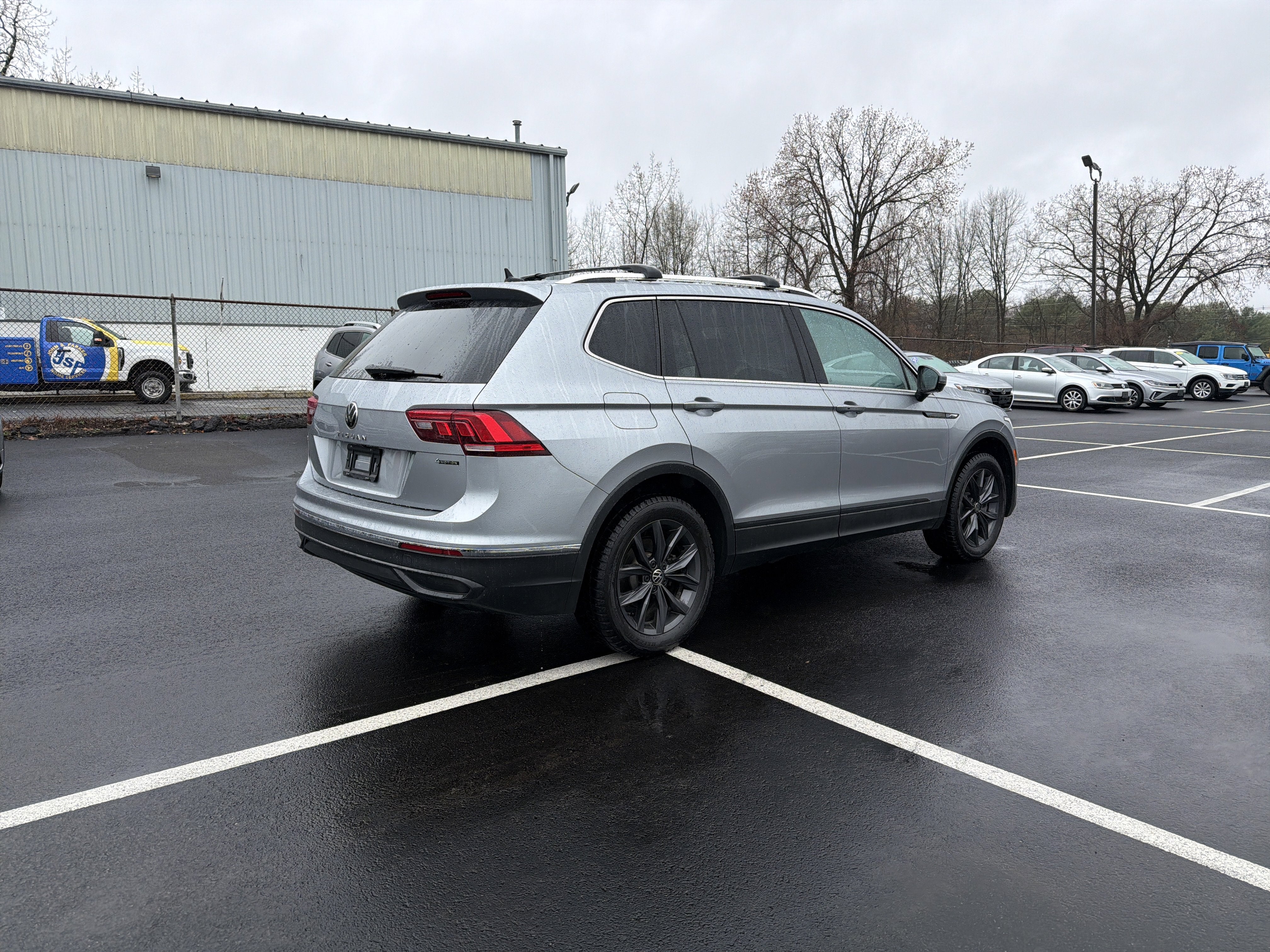 2022 Volkswagen Tiguan 2.0T SE