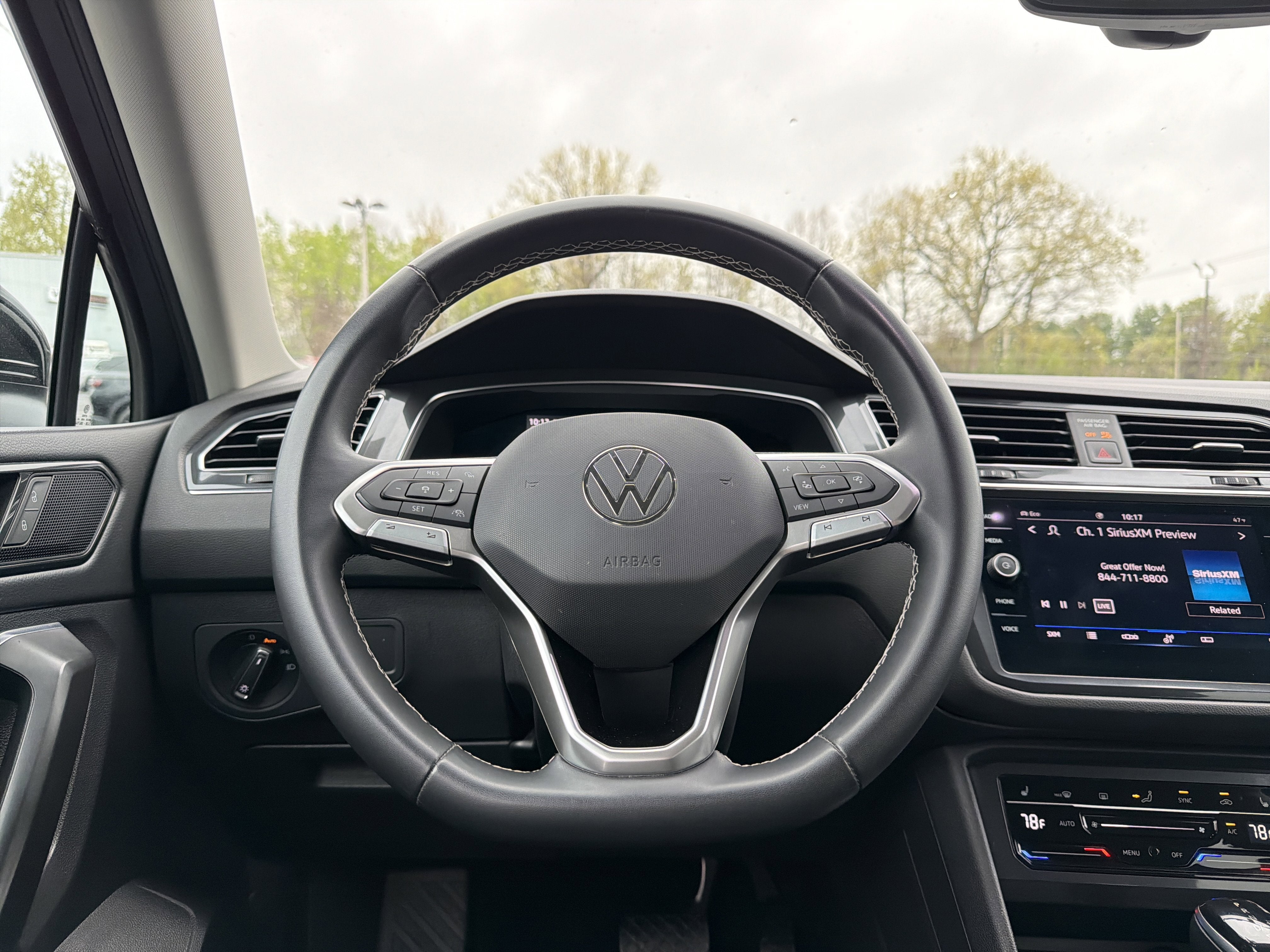 2023 Volkswagen Tiguan 2.0T SE