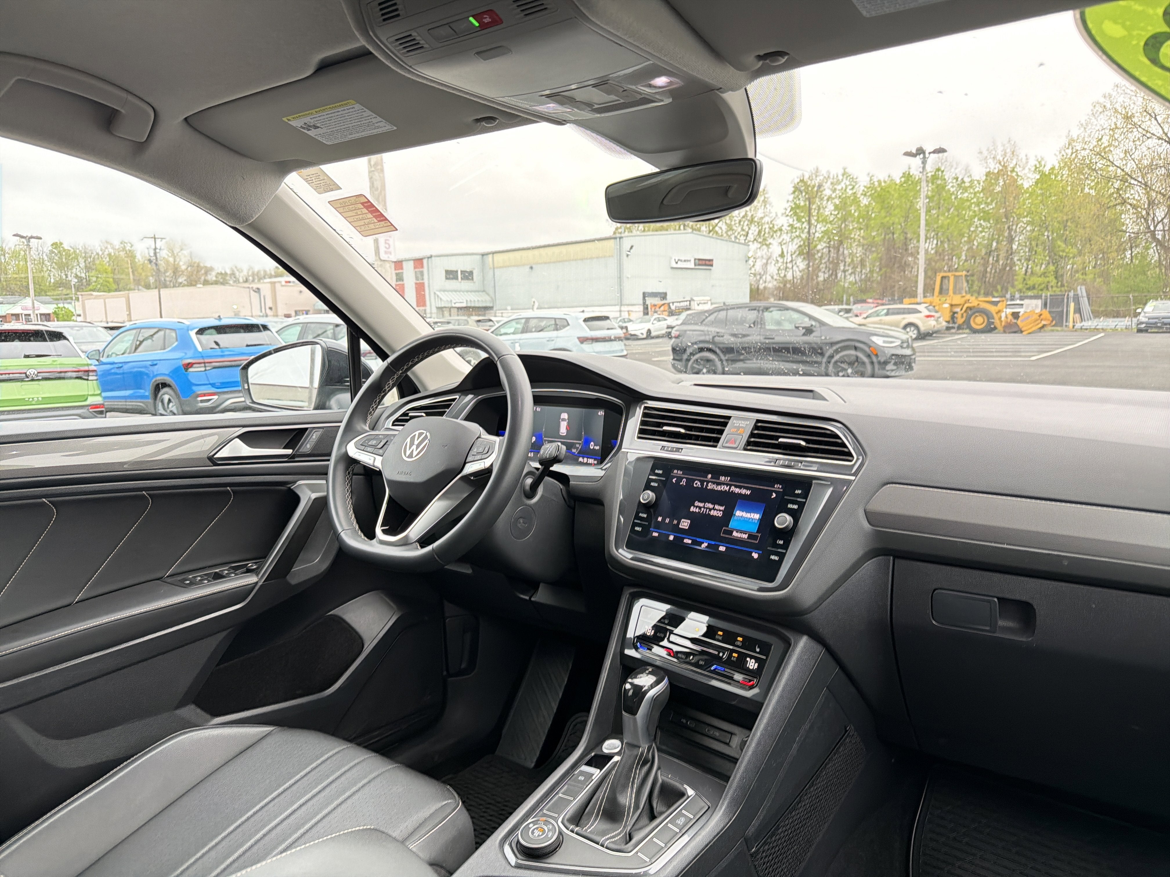 2023 Volkswagen Tiguan 2.0T SE