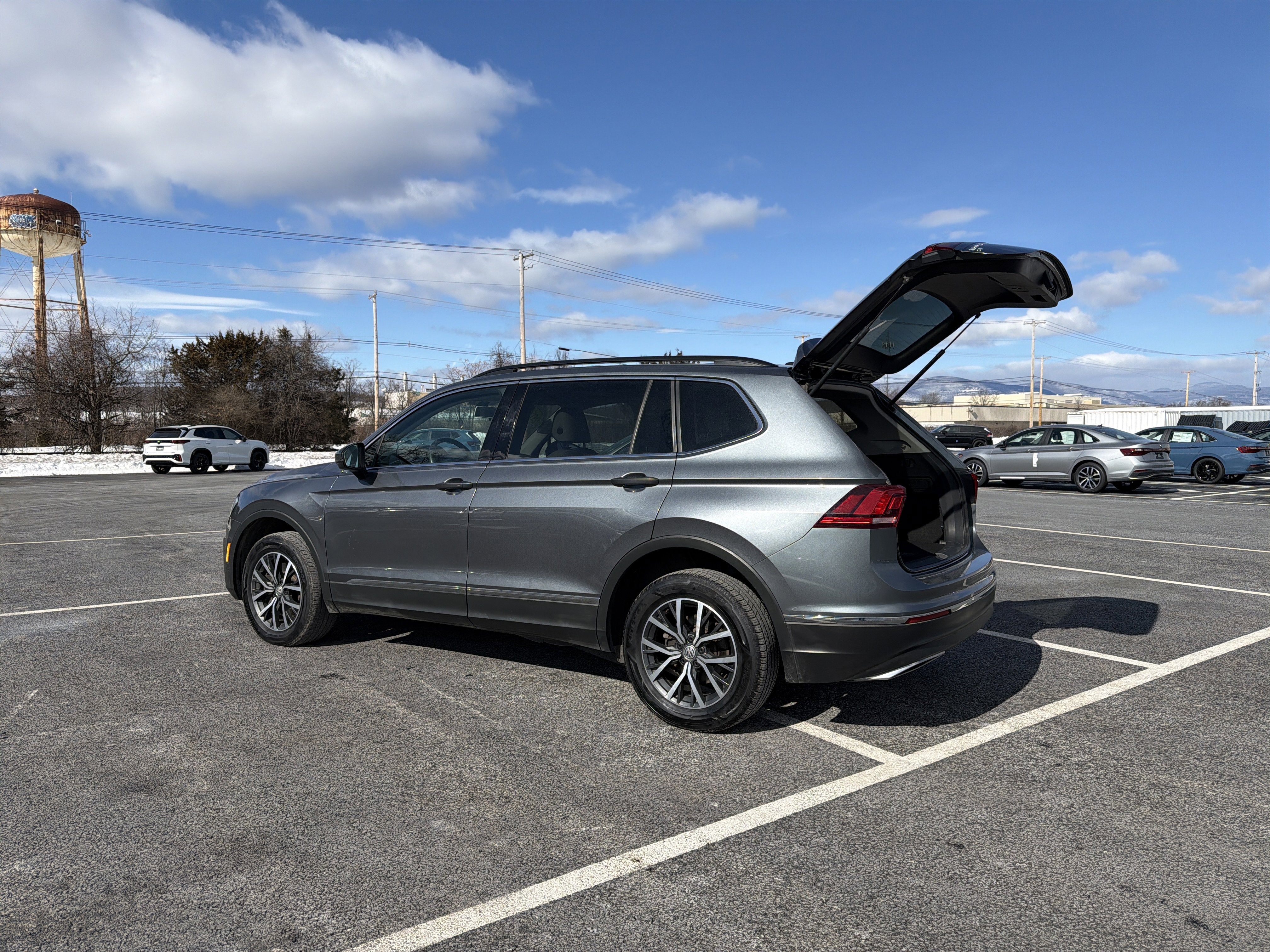 2020 Volkswagen Tiguan 2.0T SE 4Motion