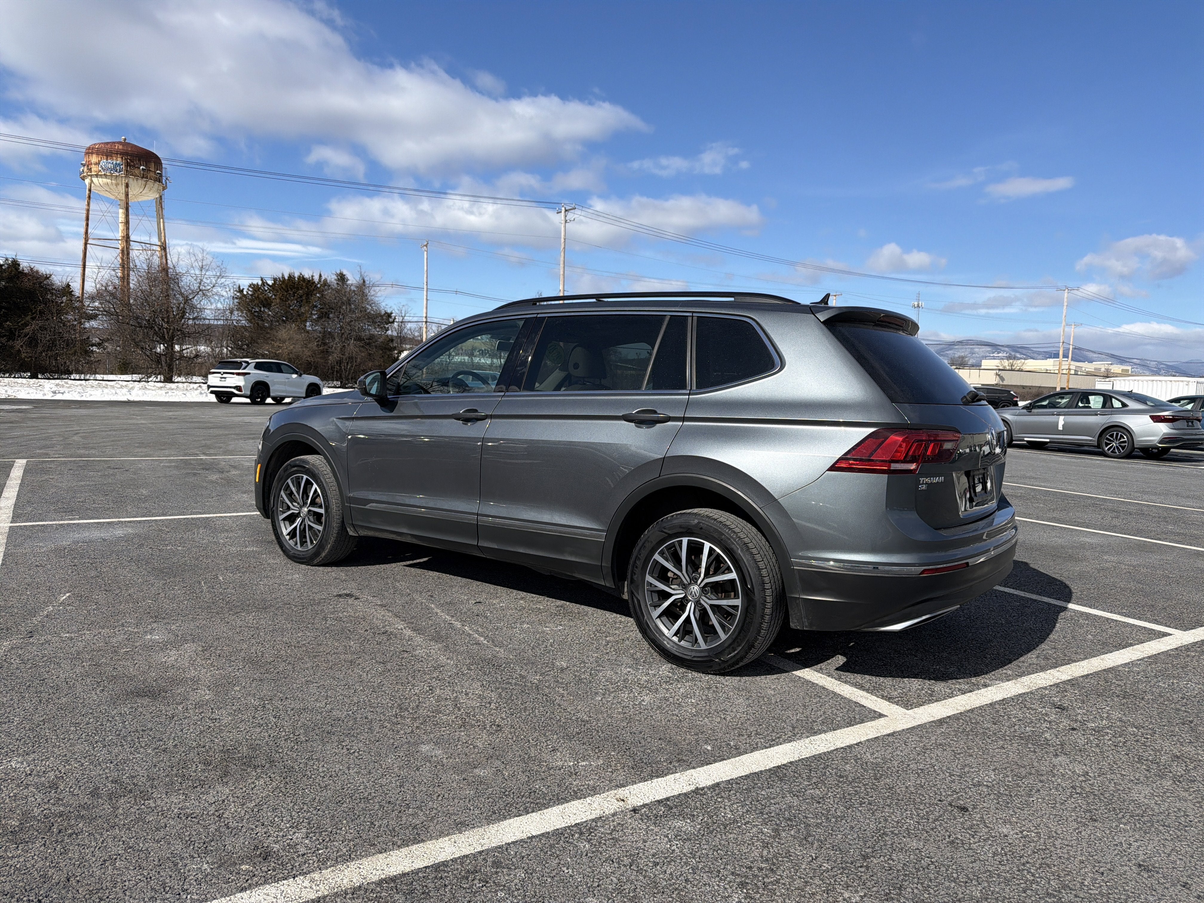2020 Volkswagen Tiguan 2.0T SE 4Motion