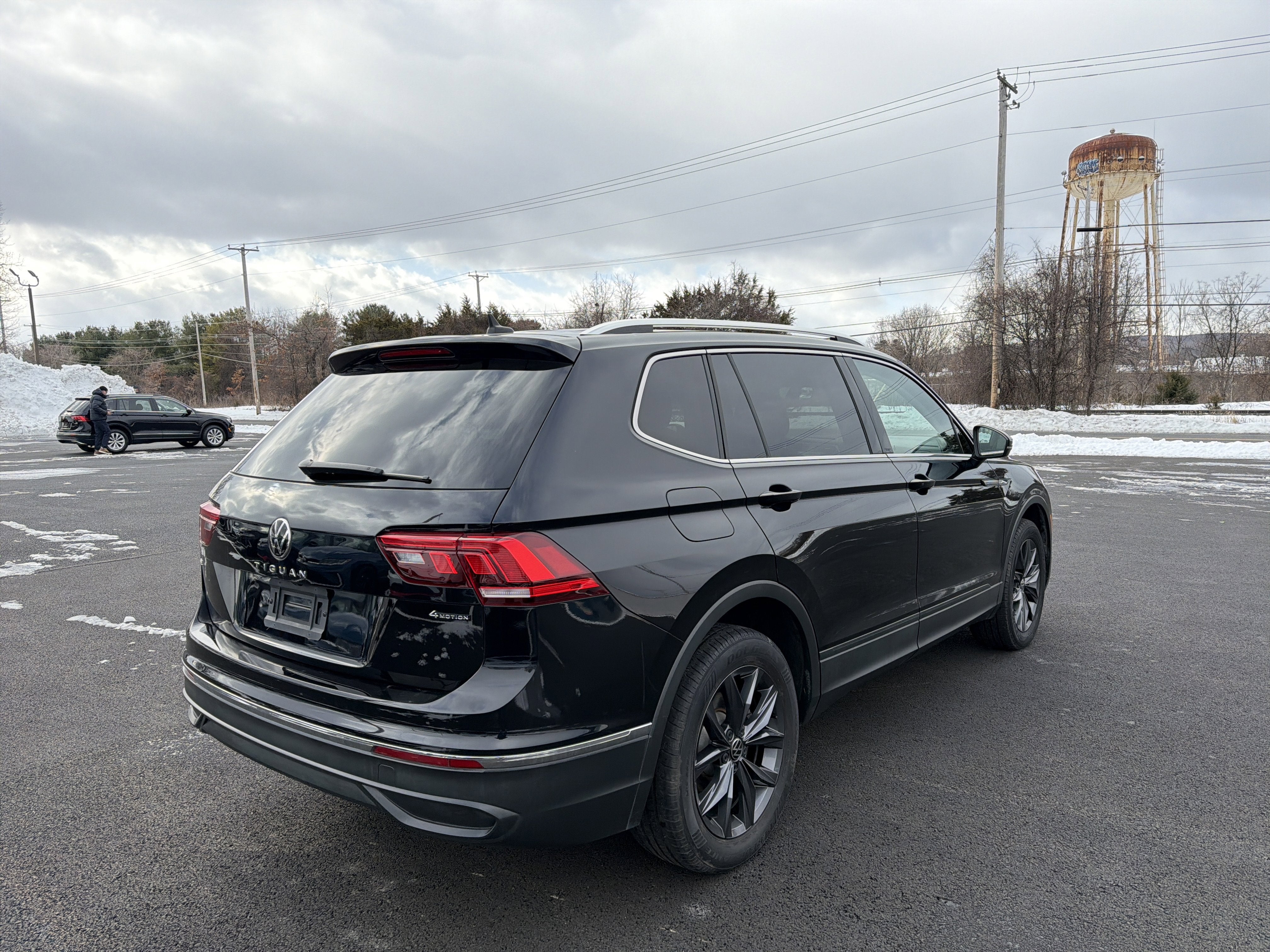 2022 Volkswagen Tiguan 2.0T SE