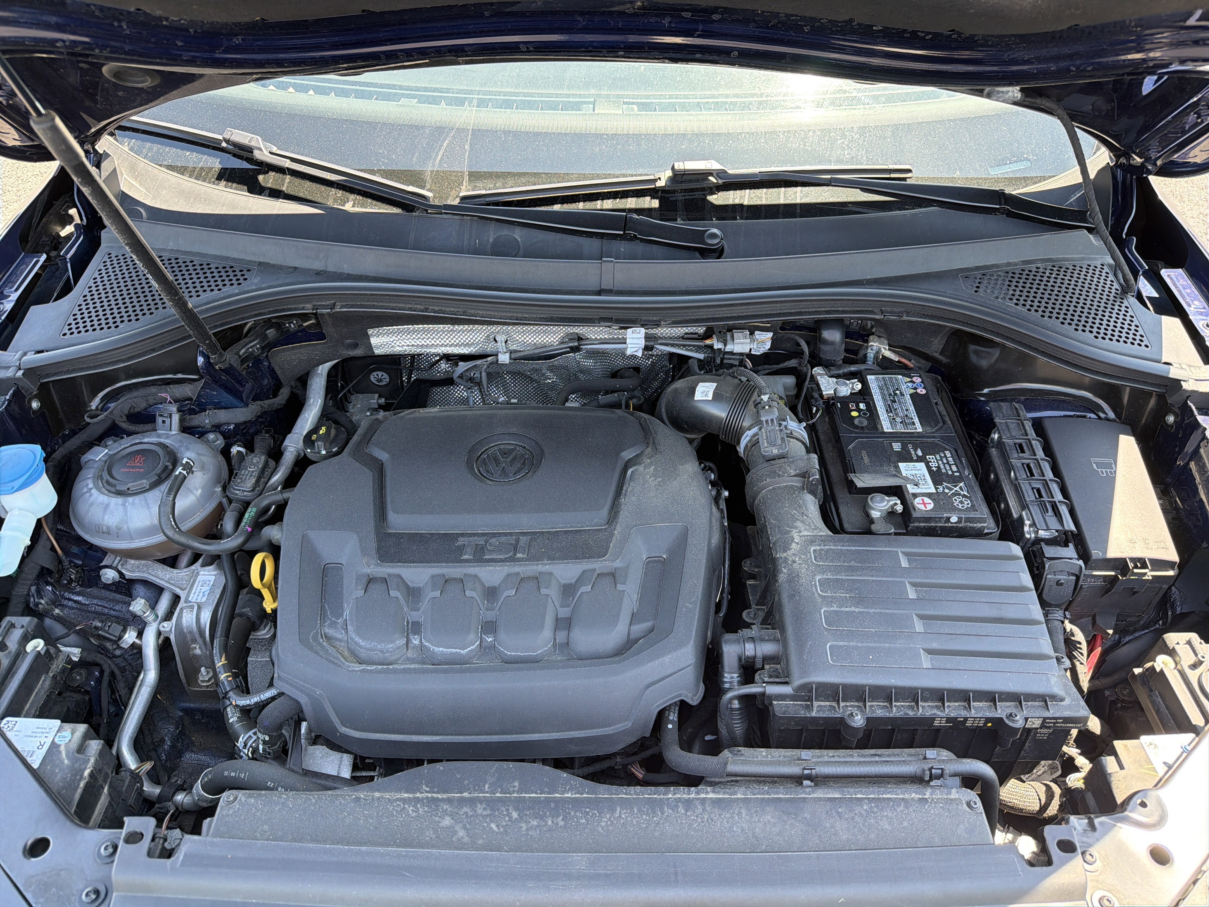 2023 Volkswagen Tiguan 2.0T SE