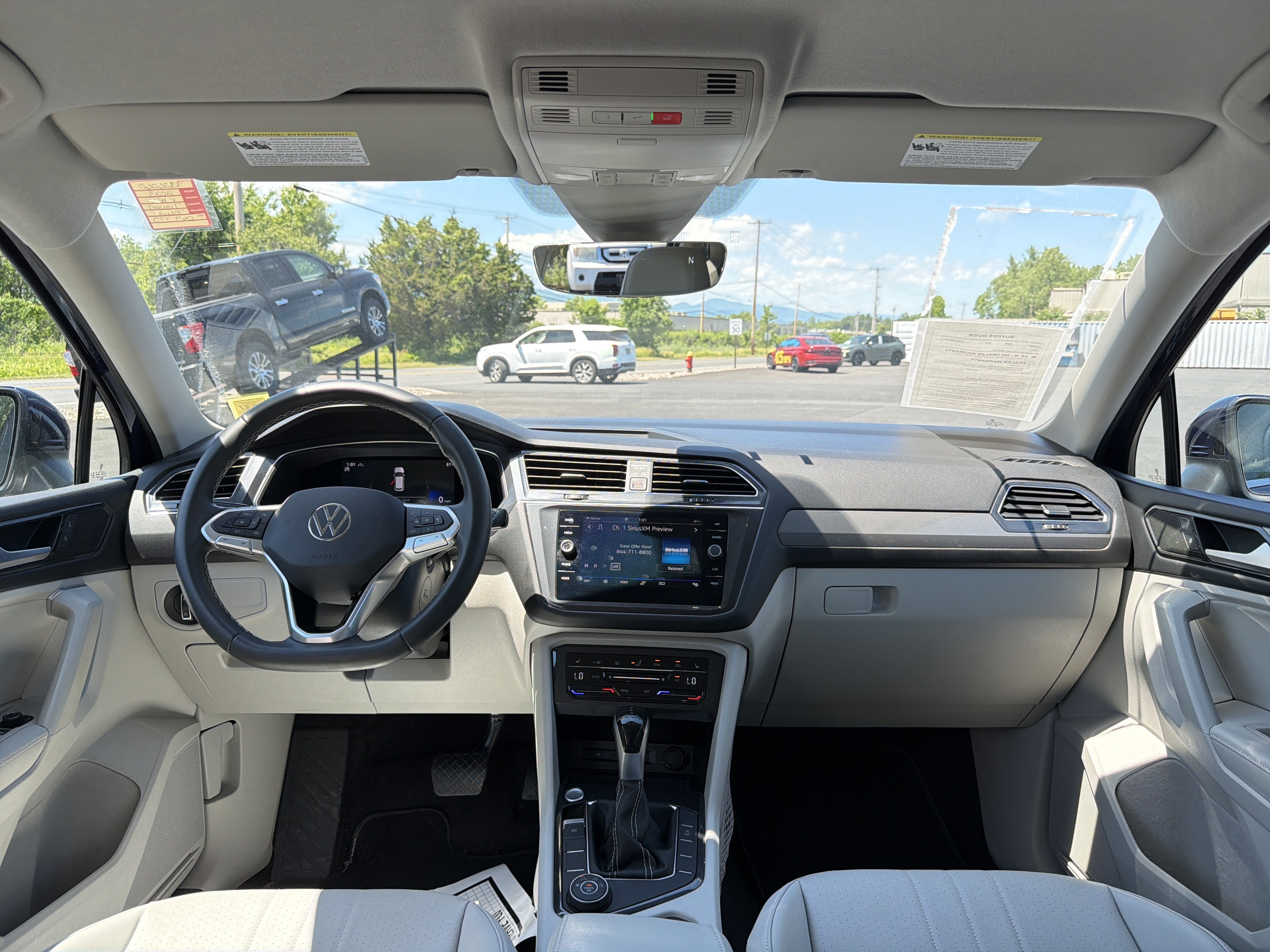 2023 Volkswagen Tiguan 2.0T SE