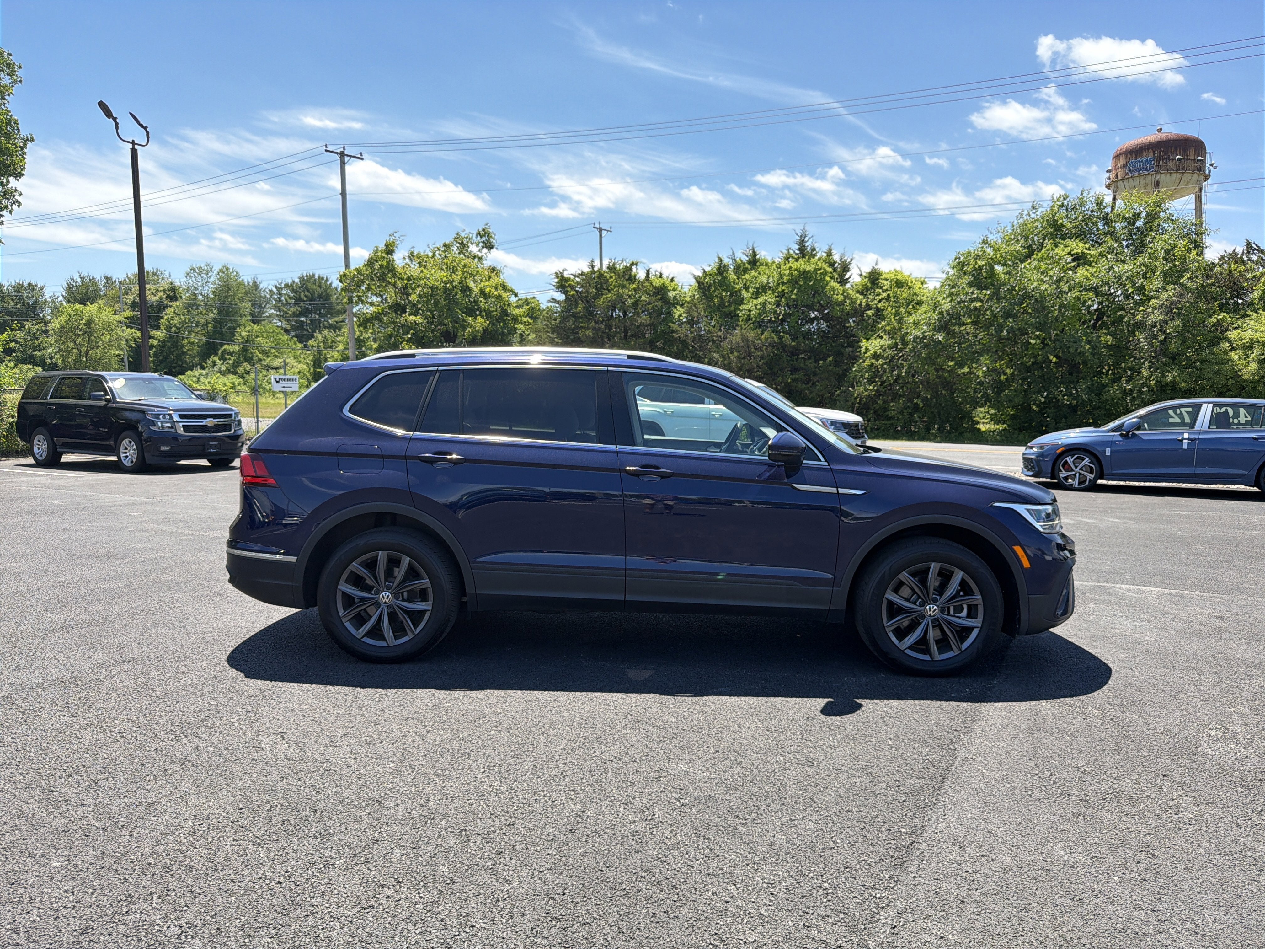 2023 Volkswagen Tiguan 2.0T SE