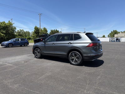 2018 Volkswagen Tiguan 2.0T SEL 4Motion