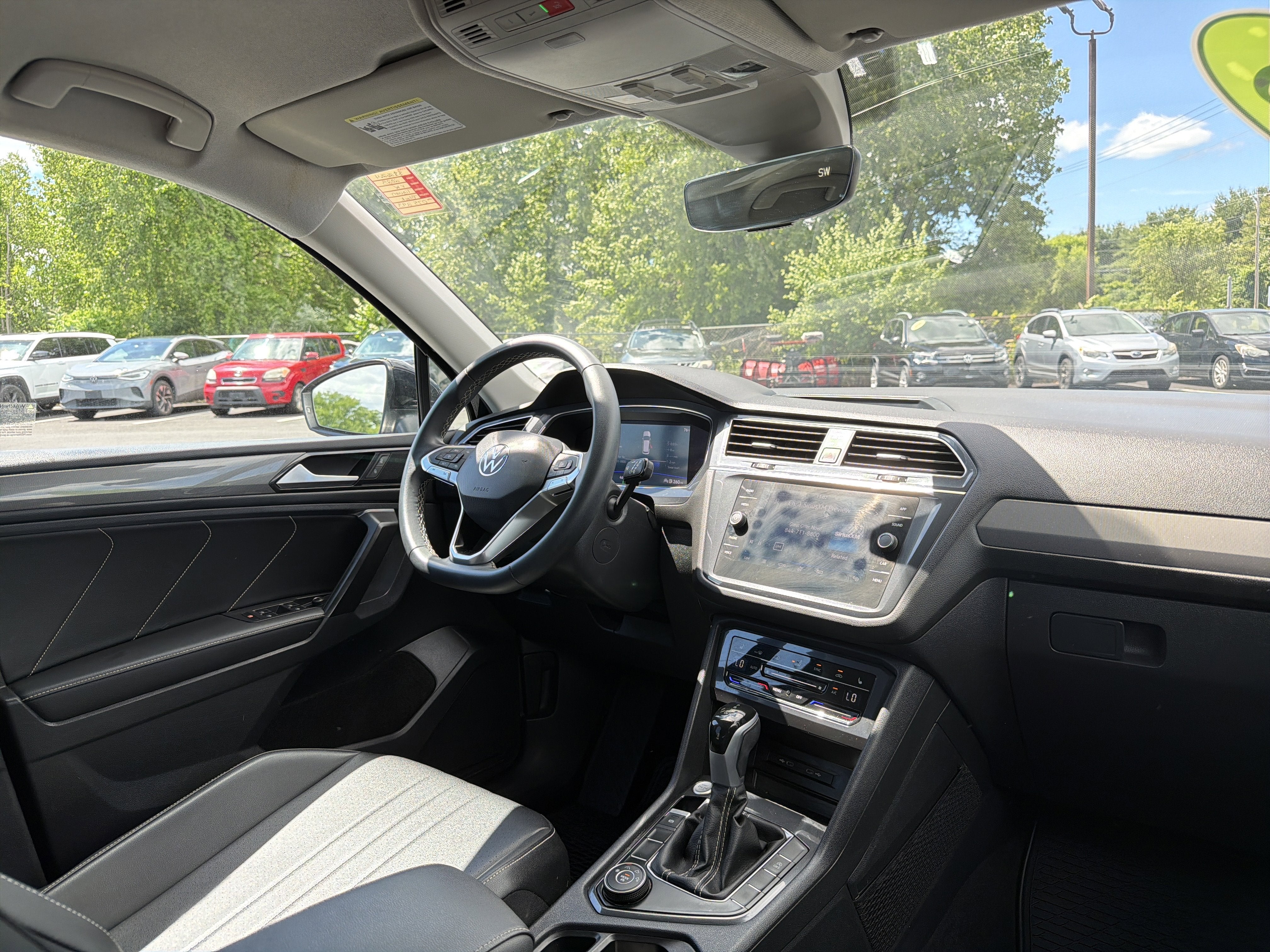 2023 Volkswagen Tiguan 2.0T SE