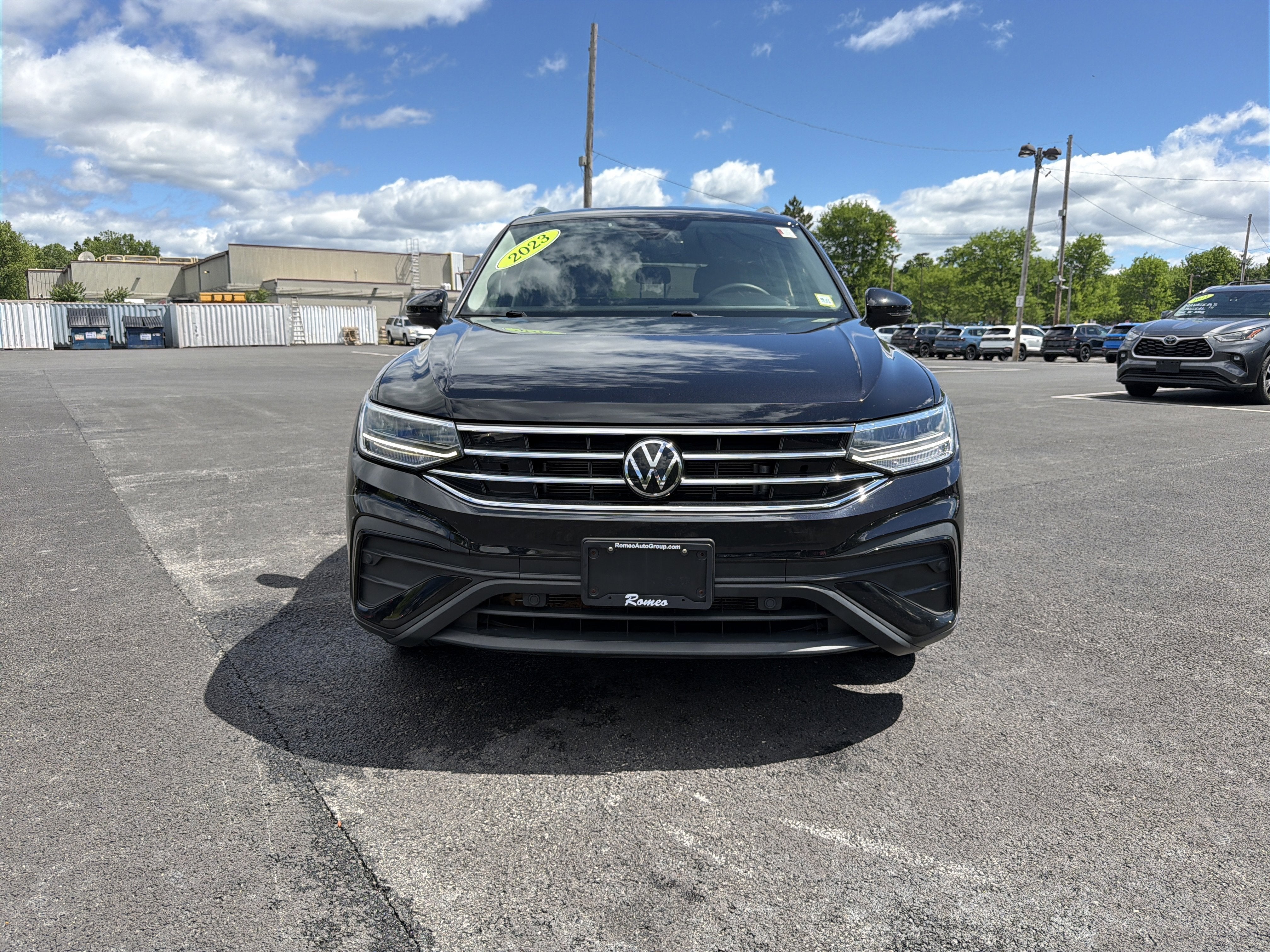 2023 Volkswagen Tiguan 2.0T SE