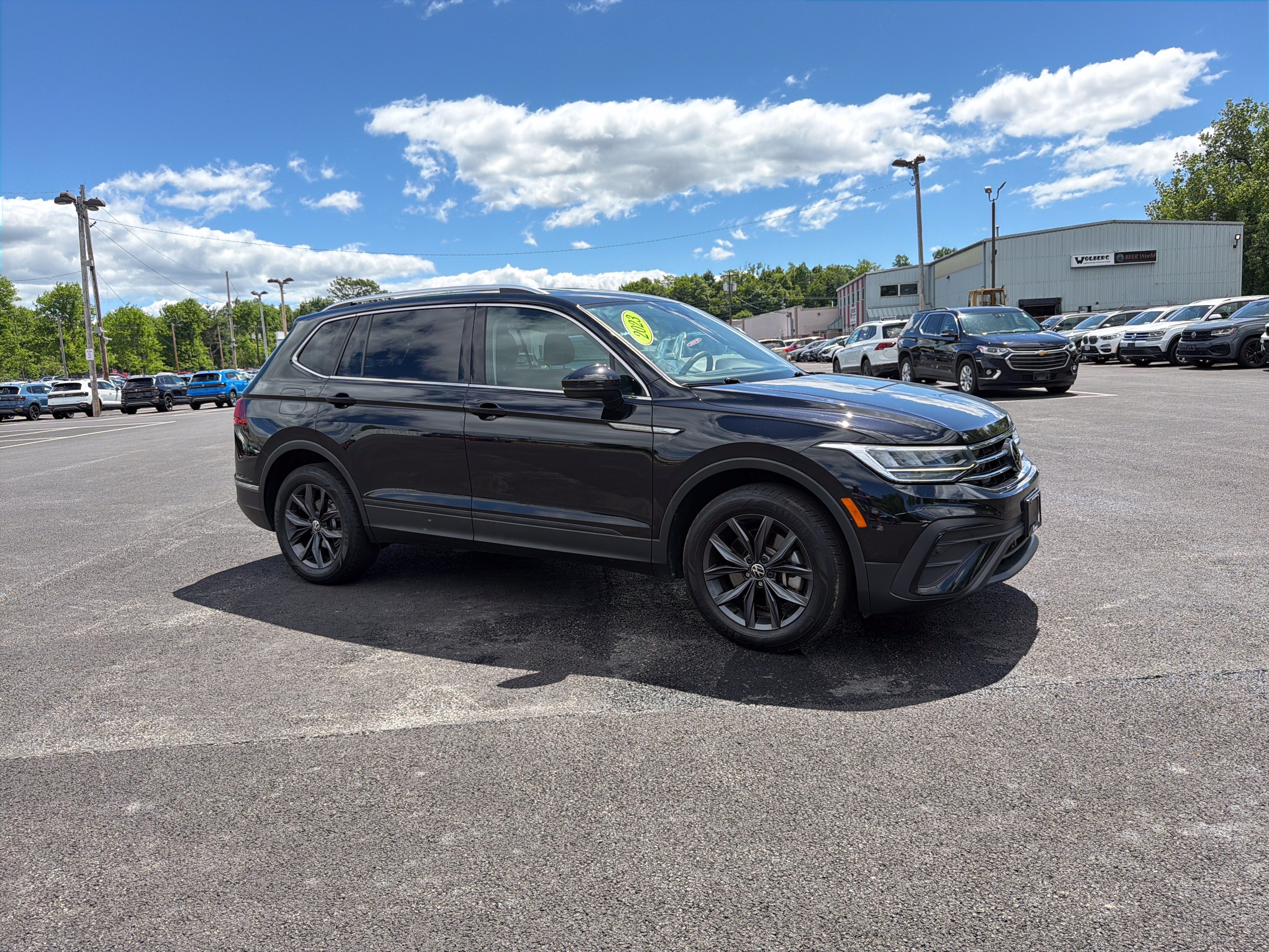 2023 Volkswagen Tiguan 2.0T SE