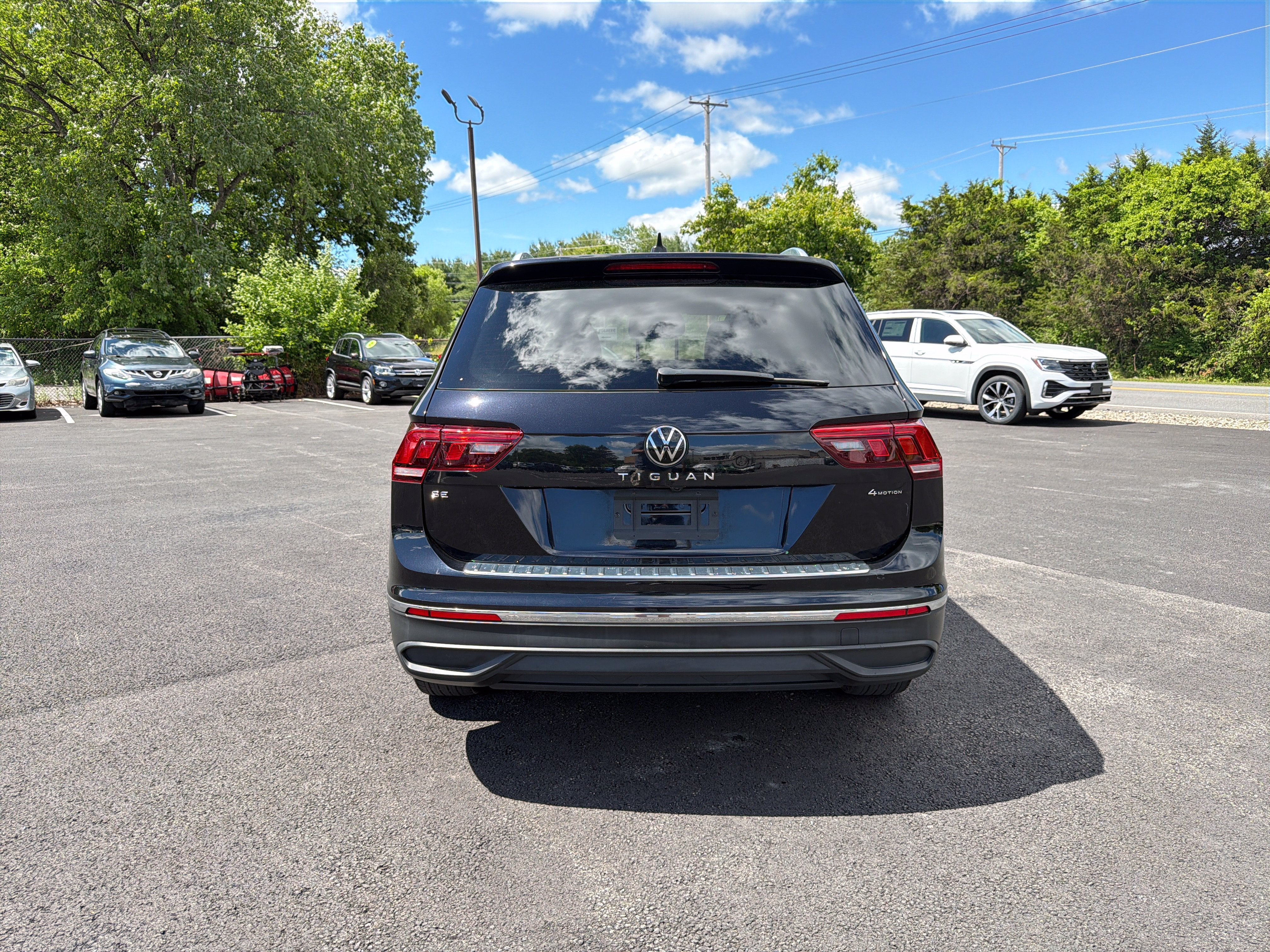 2023 Volkswagen Tiguan 2.0T SE