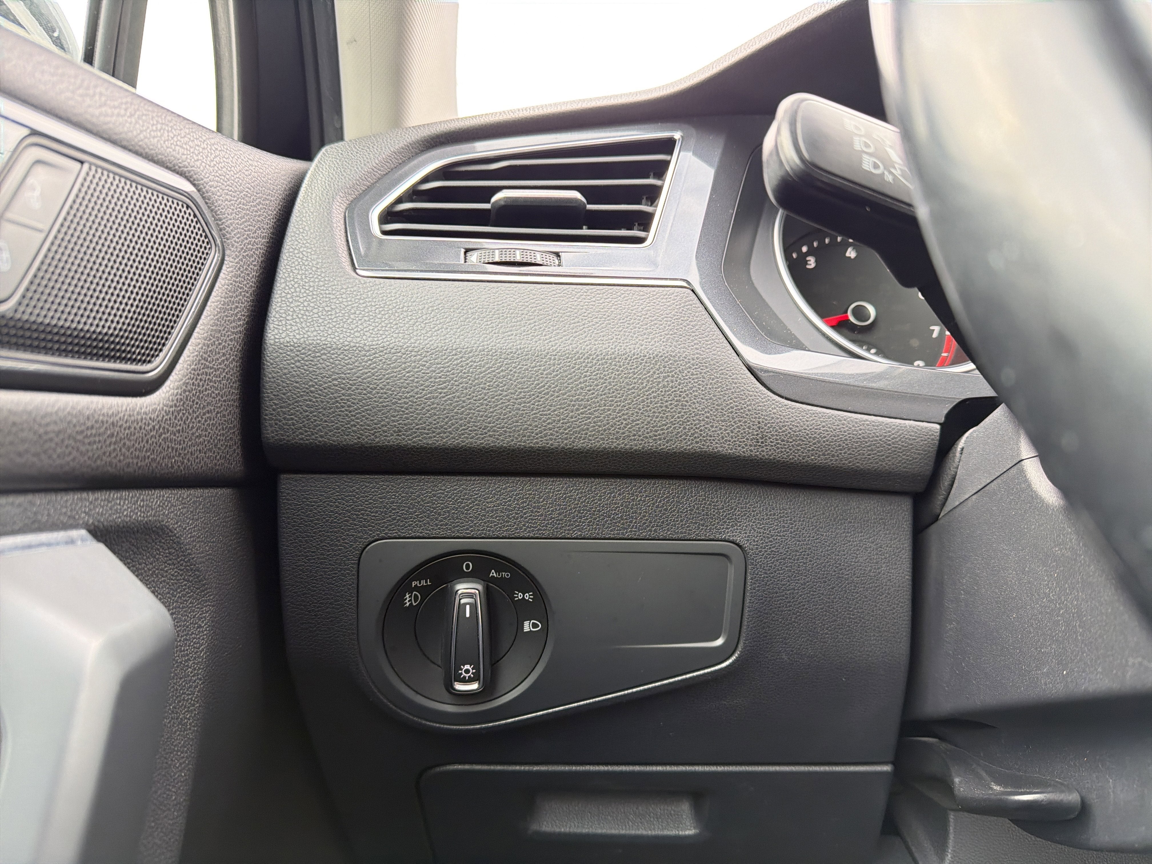 2018 Volkswagen Tiguan 2.0T SE 4Motion