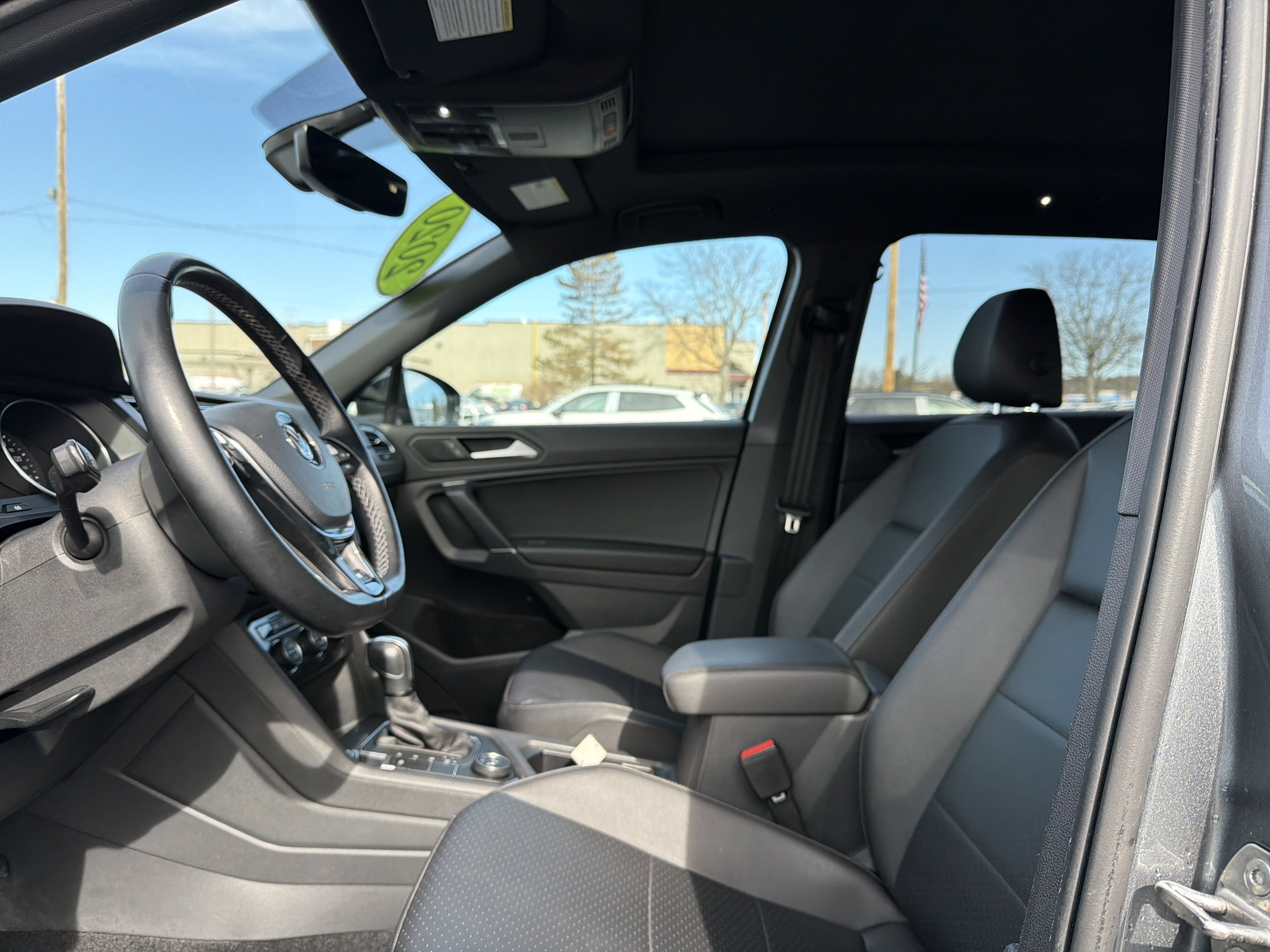 2020 Volkswagen Tiguan 2.0T SE R-Line Black 4Motion