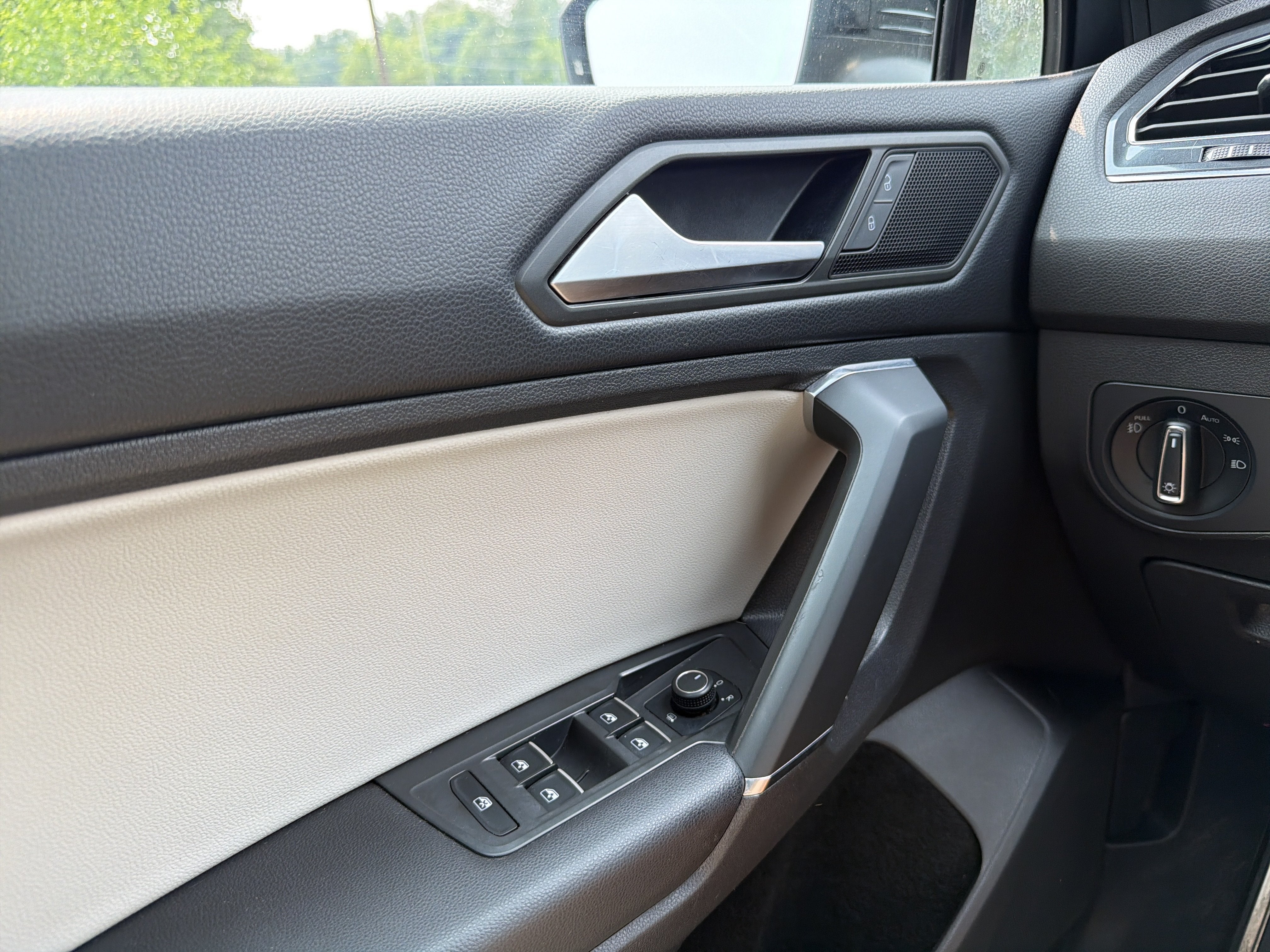 2020 Volkswagen Tiguan 2.0T SE R-Line Black 4Motion