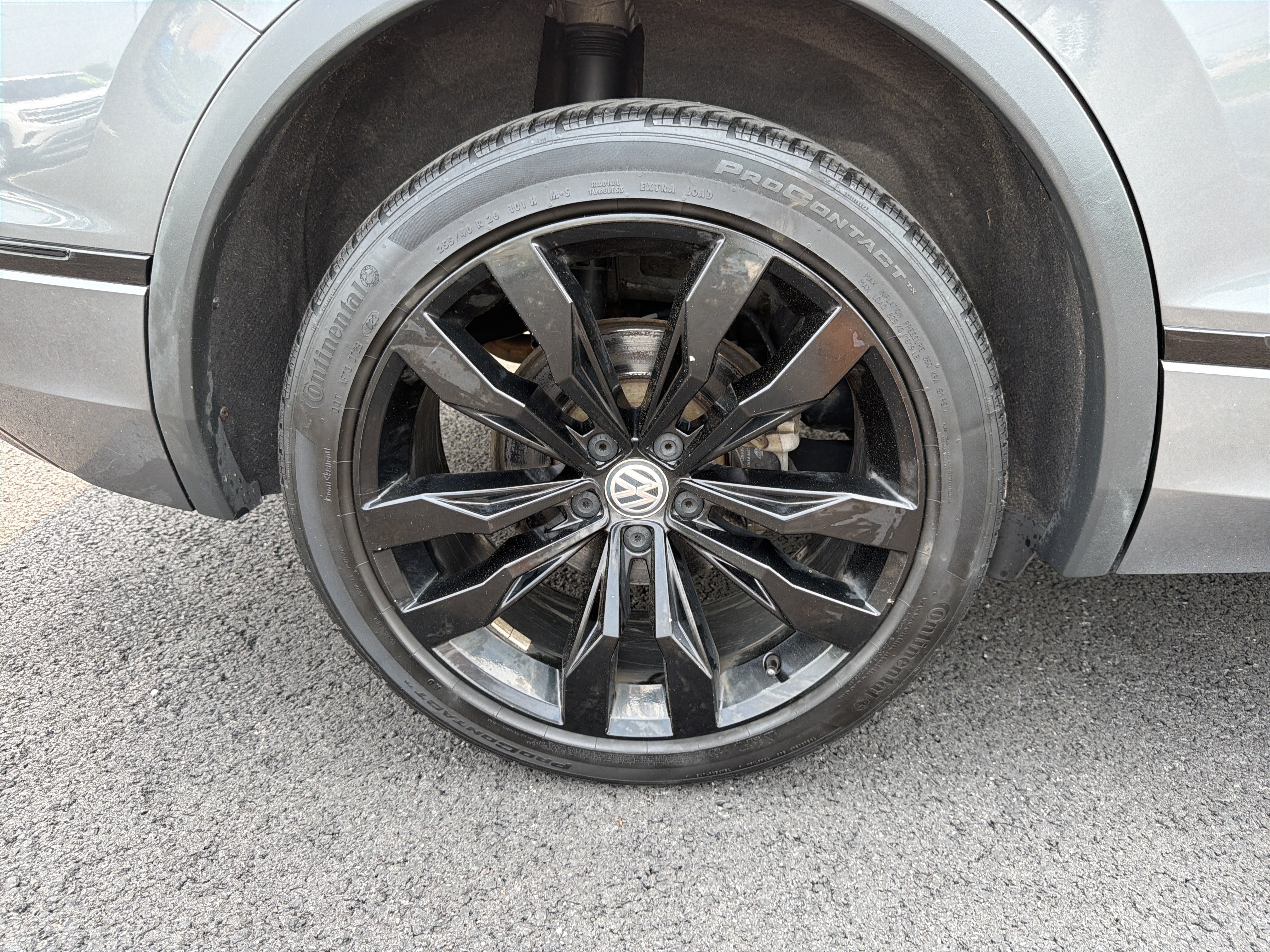 2020 Volkswagen Tiguan 2.0T SE R-Line Black 4Motion