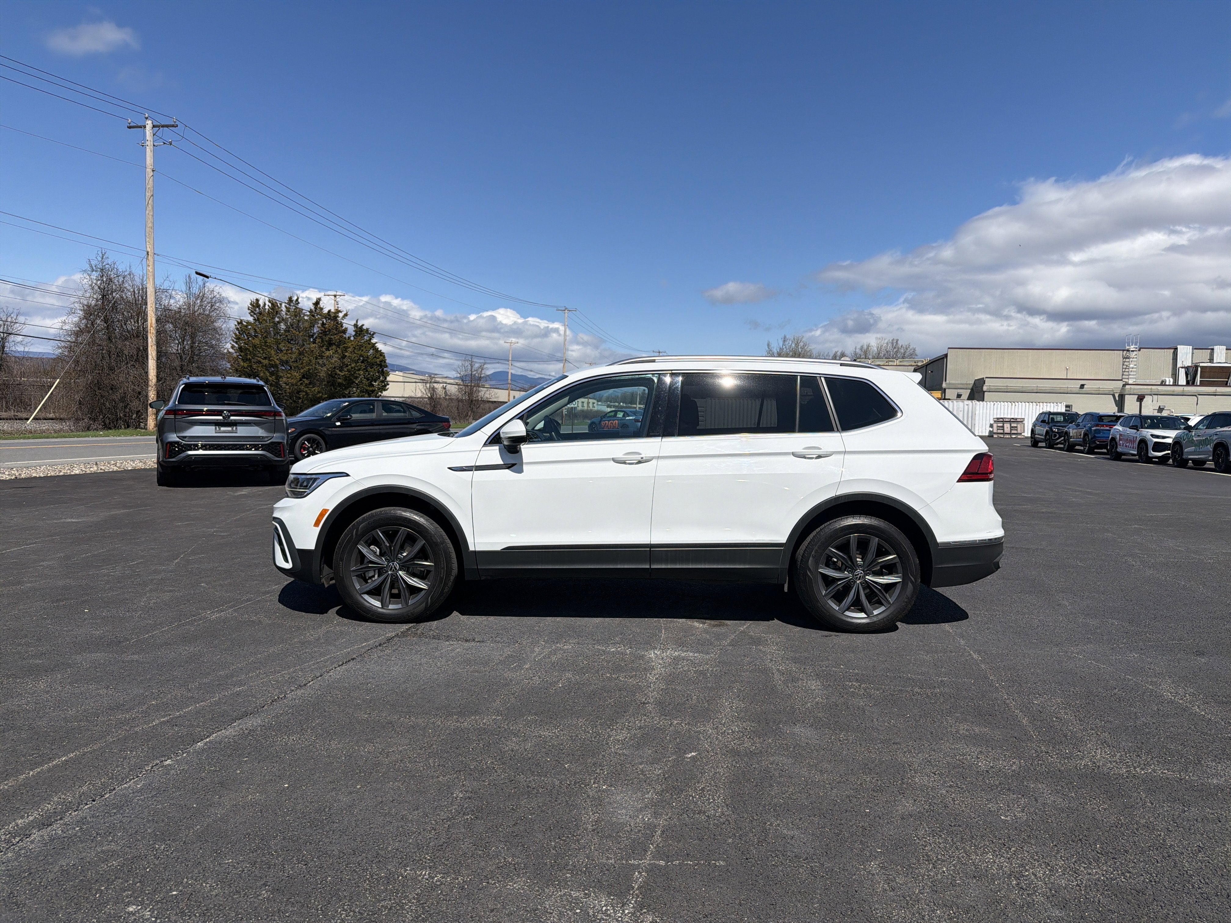 2022 Volkswagen Tiguan 2.0T SE