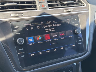 2024 Volkswagen Tiguan 2.0T SE