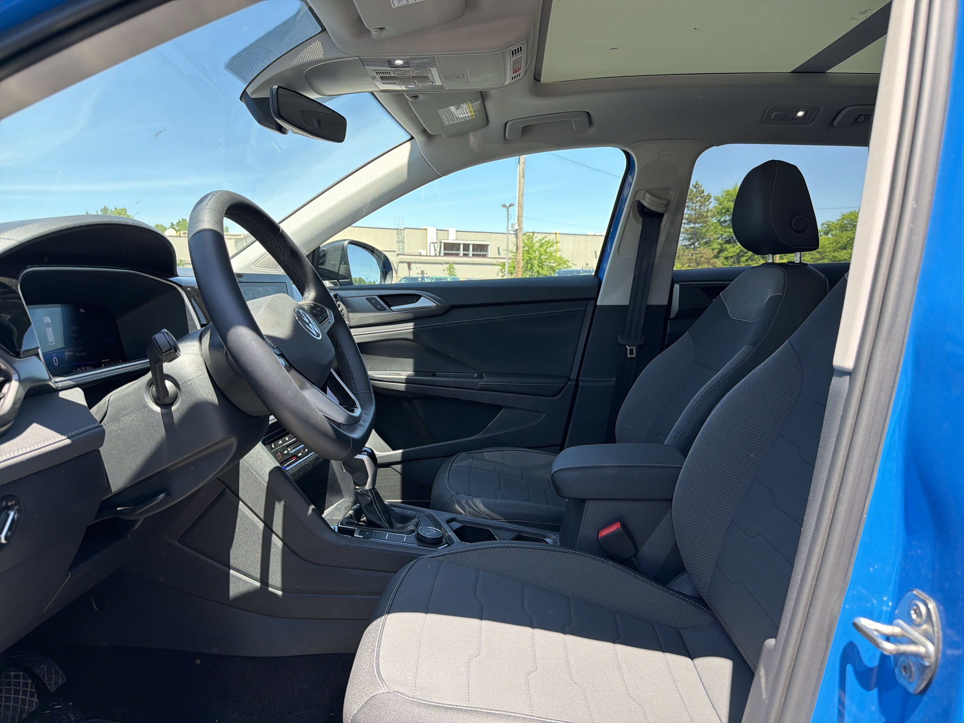 2025 Volkswagen Taos 1.5T SE Black