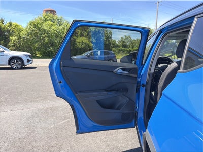 2025 Volkswagen Taos 1.5T SE Black