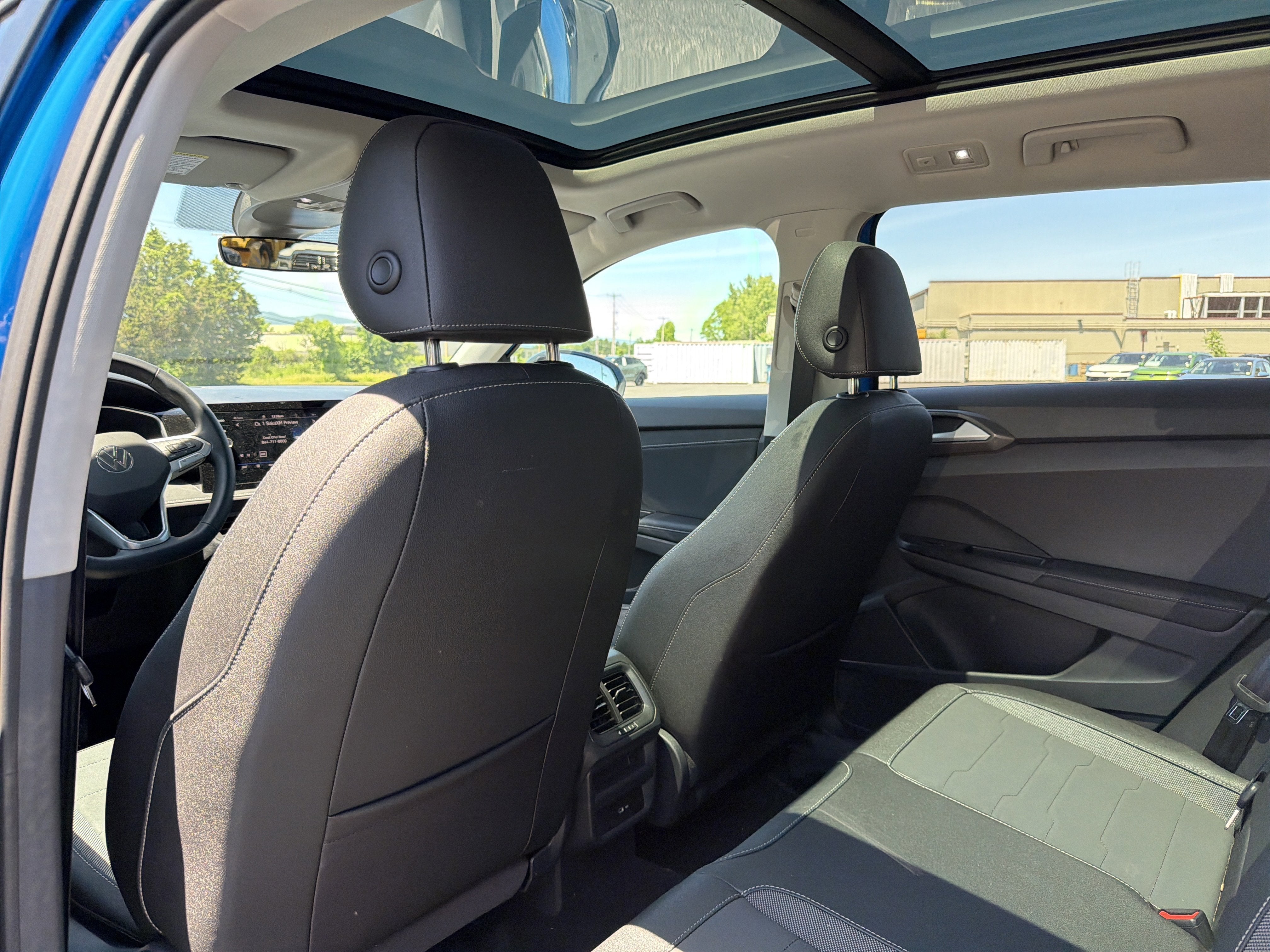 2025 Volkswagen Taos 1.5T SE Black