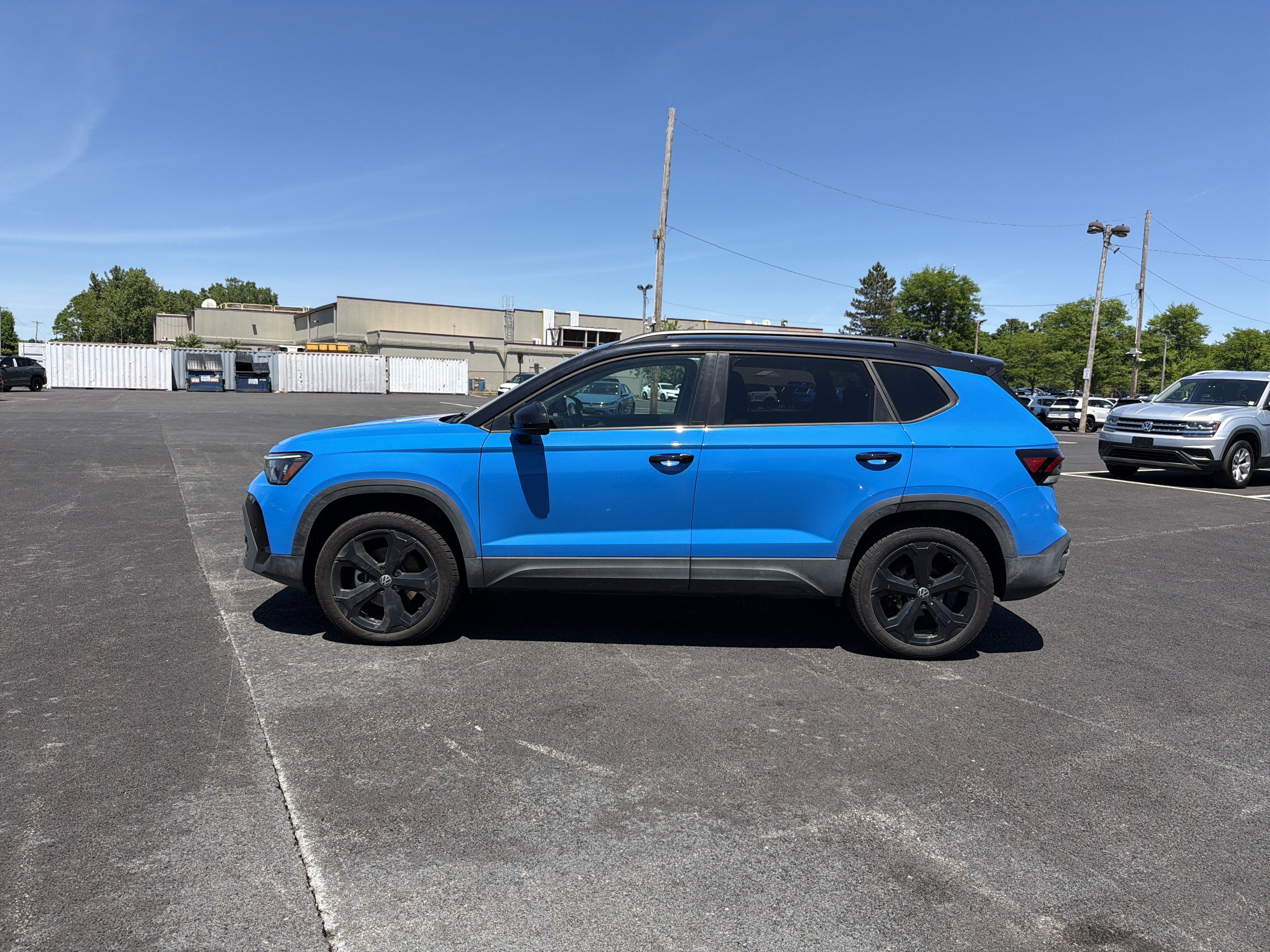 2025 Volkswagen Taos 1.5T SE Black