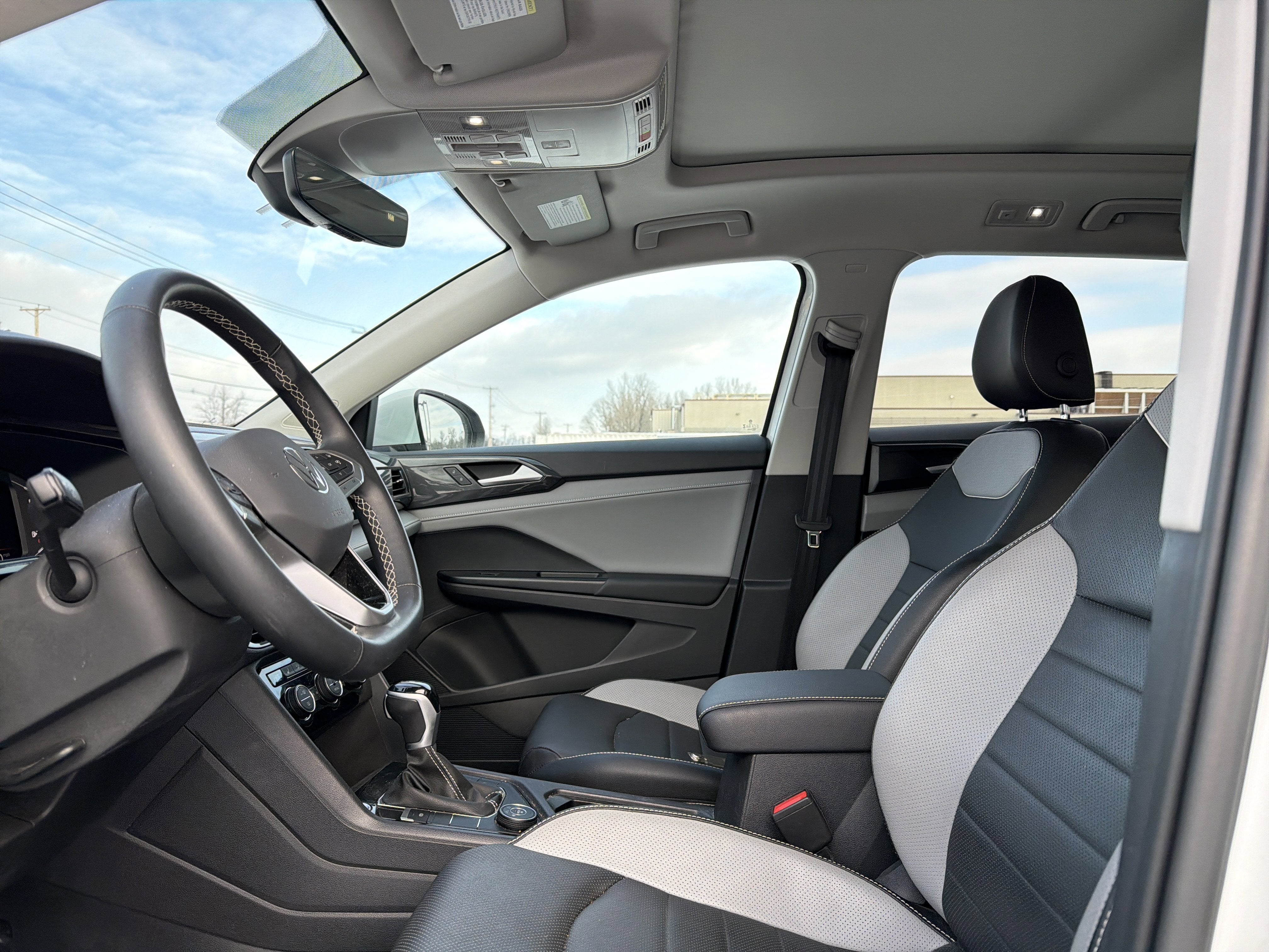 2023 Volkswagen Taos 1.5T SEL