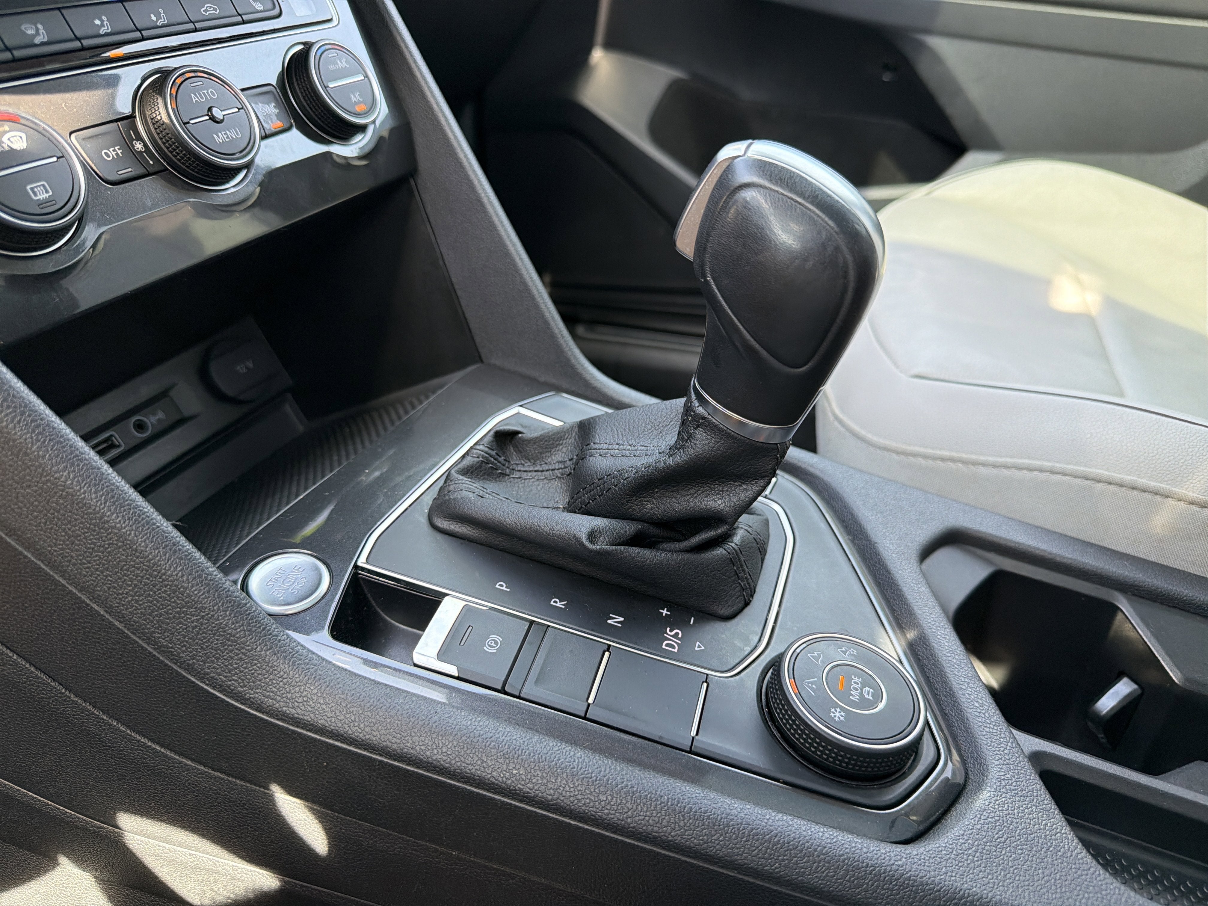 2019 Volkswagen Tiguan 2.0T SEL Premium 4Motion