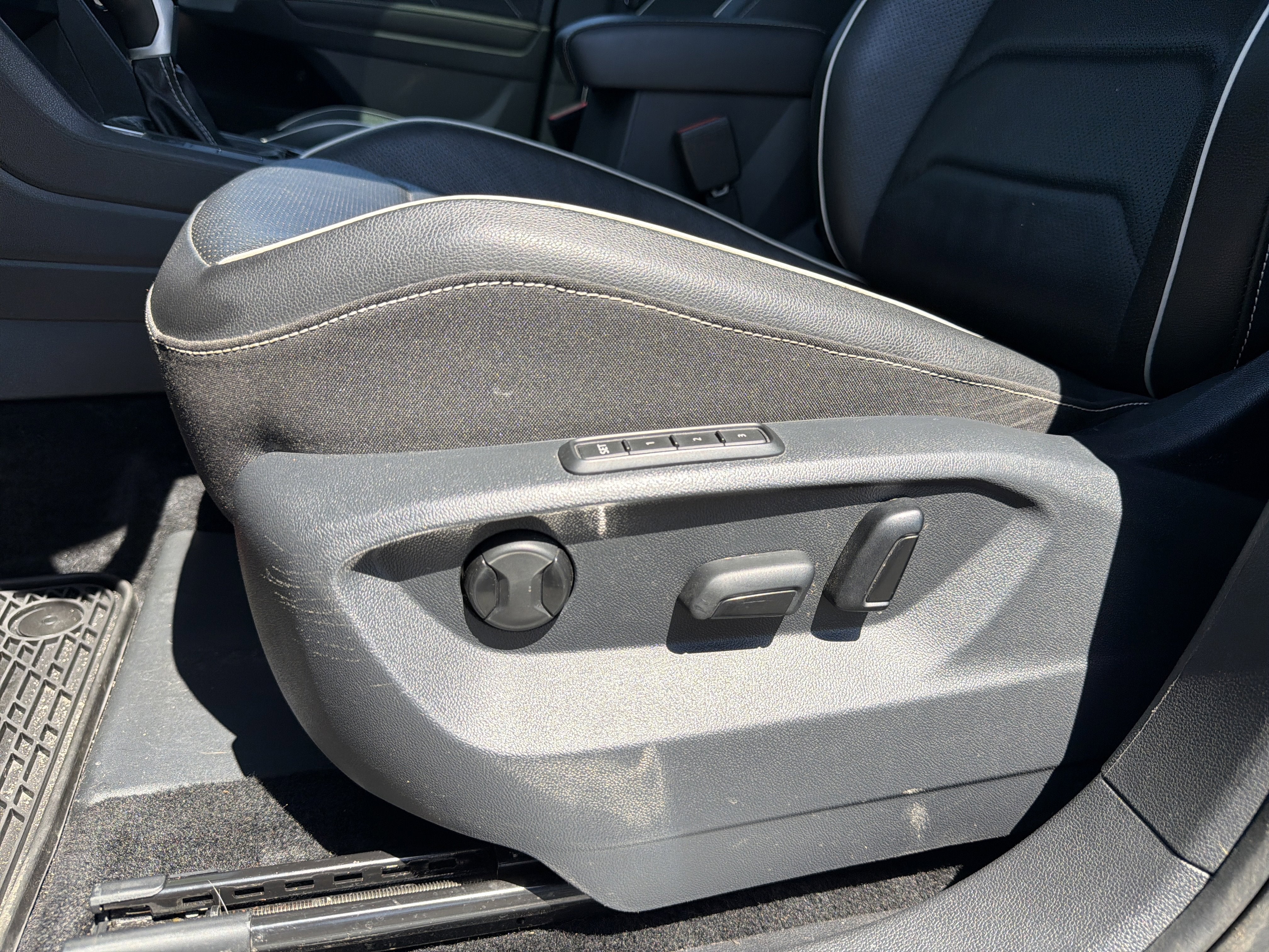 2024 Volkswagen Tiguan 2.0T SEL R-Line