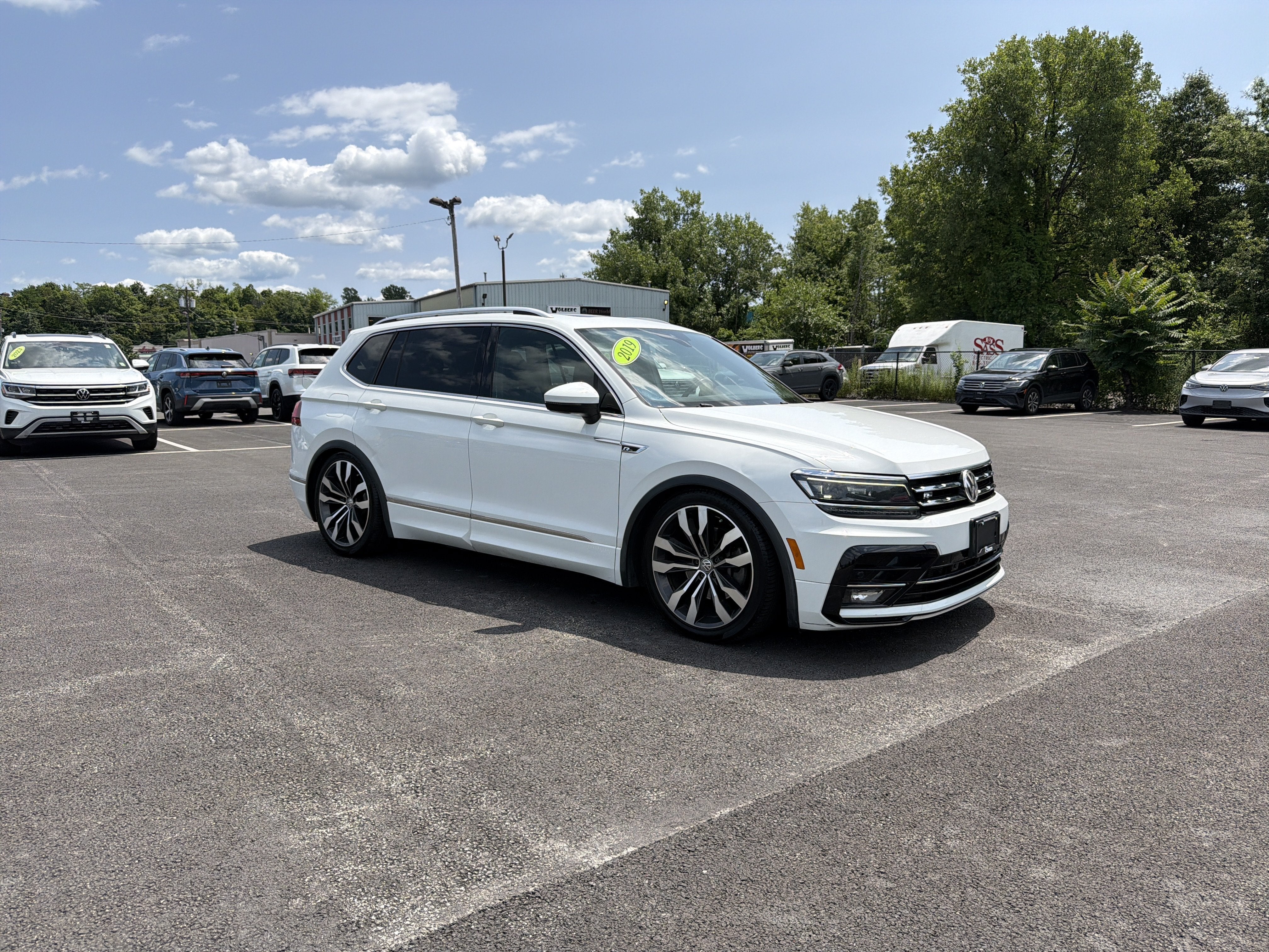 2019 Volkswagen Tiguan 2.0T SEL Premium R-Line 4Motion