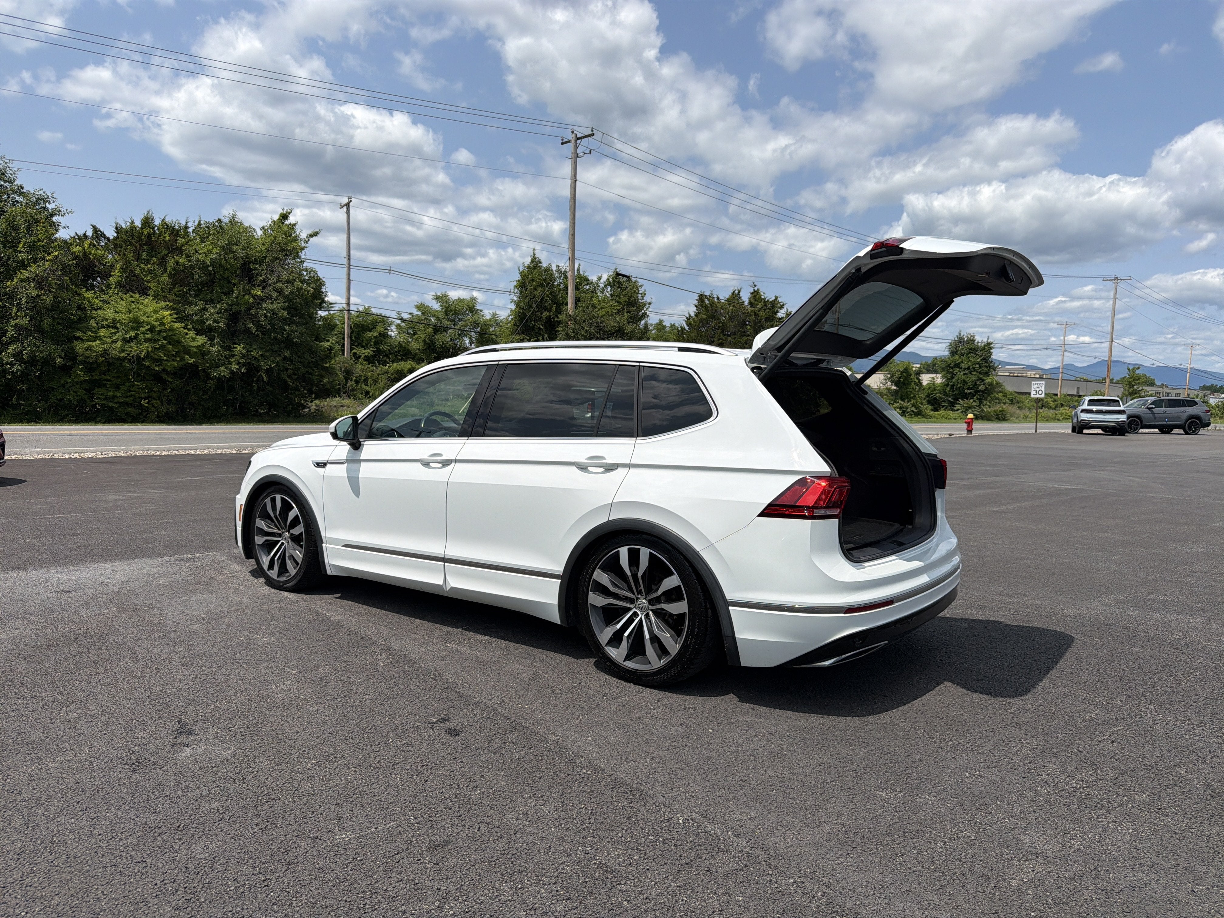 2019 Volkswagen Tiguan 2.0T SEL Premium R-Line 4Motion
