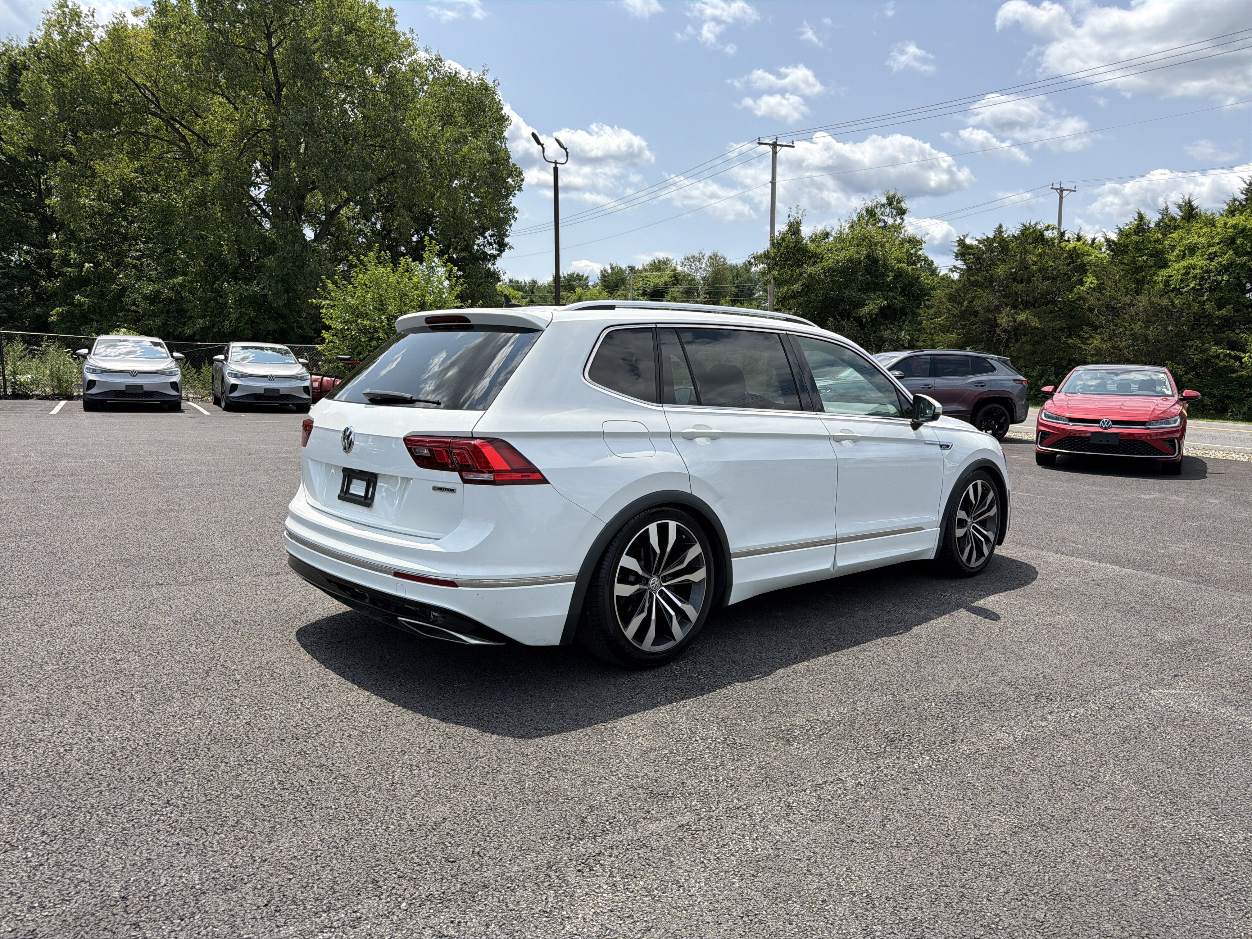 2019 Volkswagen Tiguan 2.0T SEL Premium R-Line 4Motion