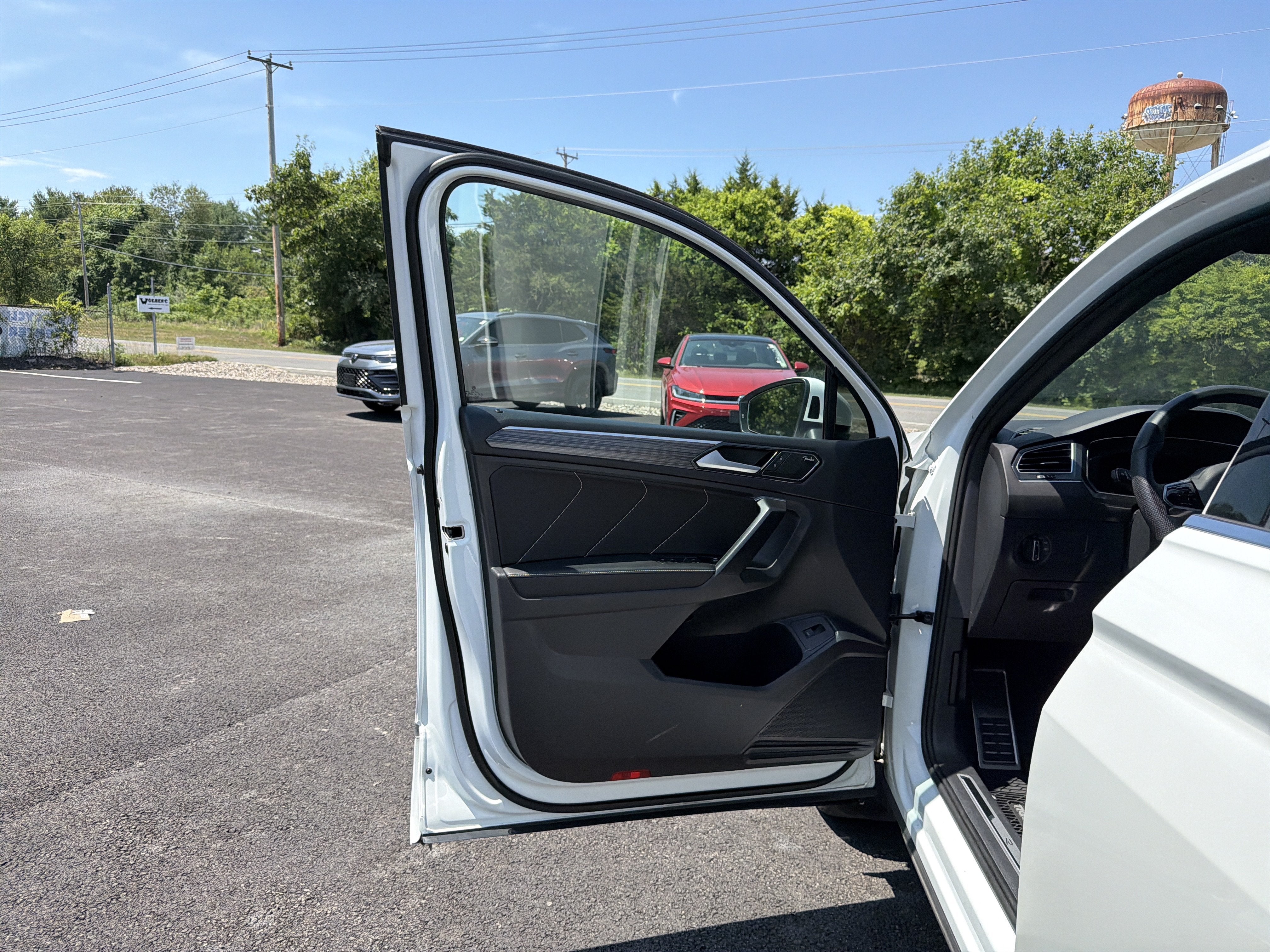 2024 Volkswagen Tiguan 2.0T SEL R-Line