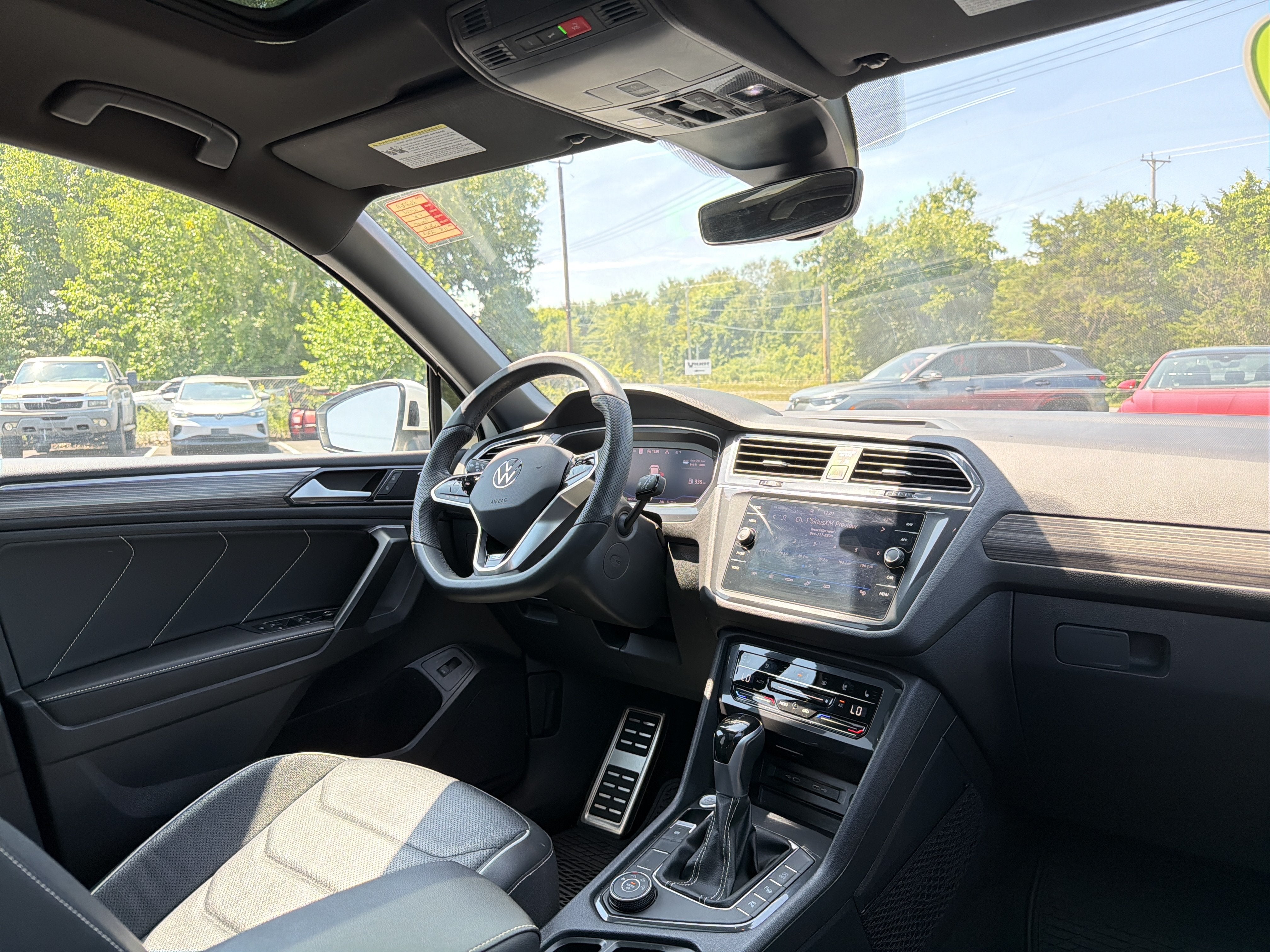 2024 Volkswagen Tiguan 2.0T SEL R-Line