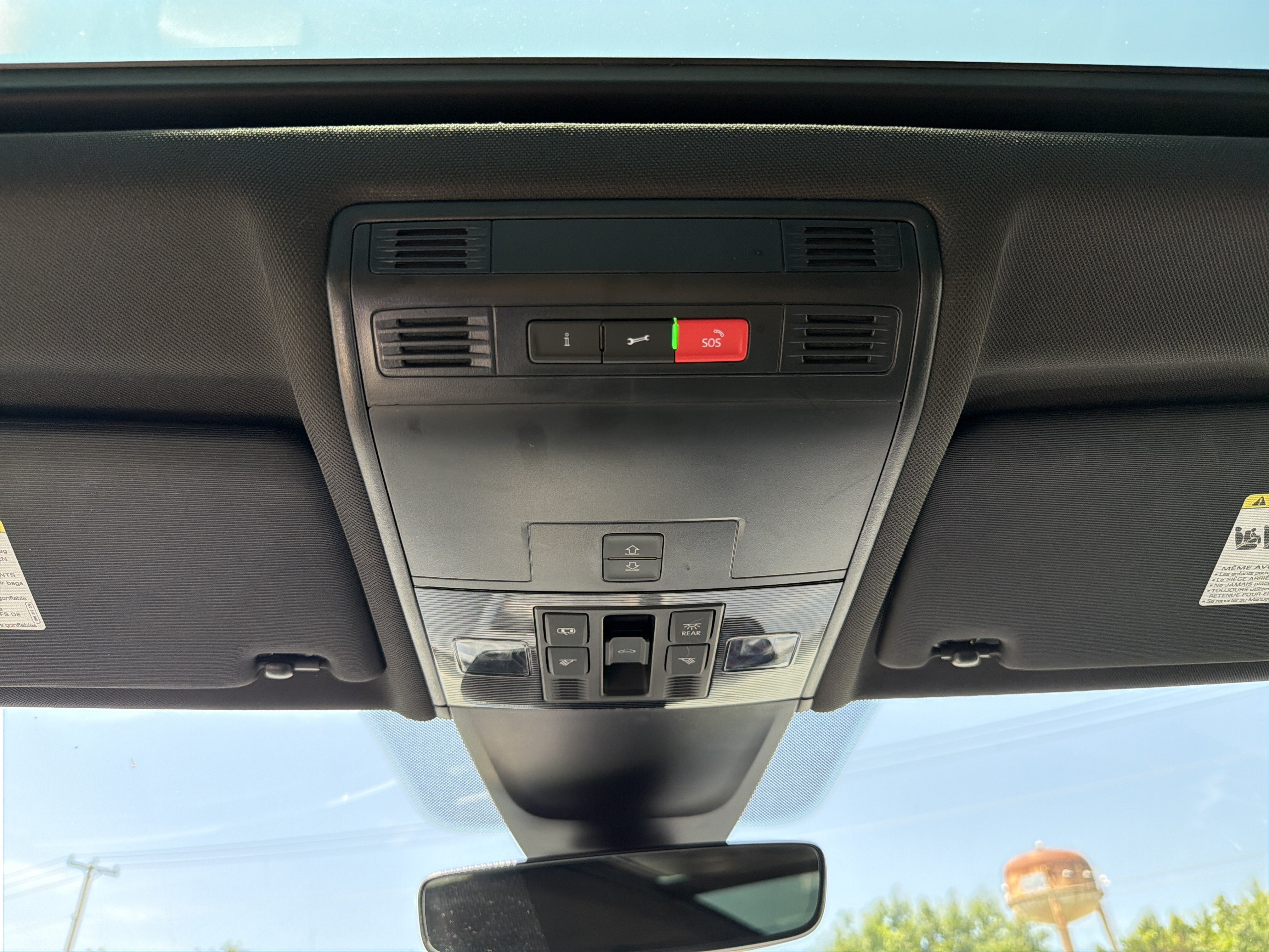 2024 Volkswagen Tiguan 2.0T SEL R-Line