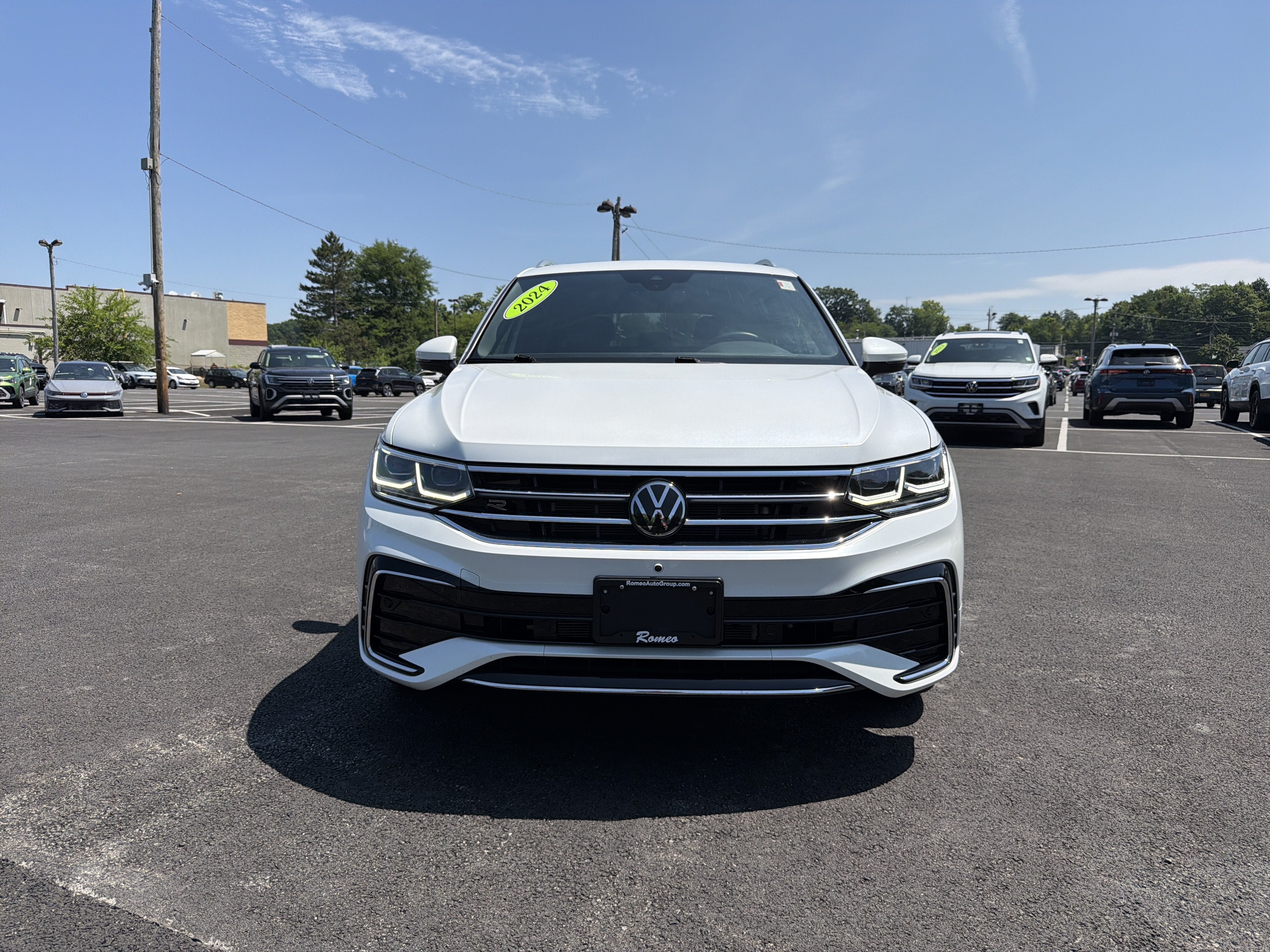 2024 Volkswagen Tiguan 2.0T SEL R-Line