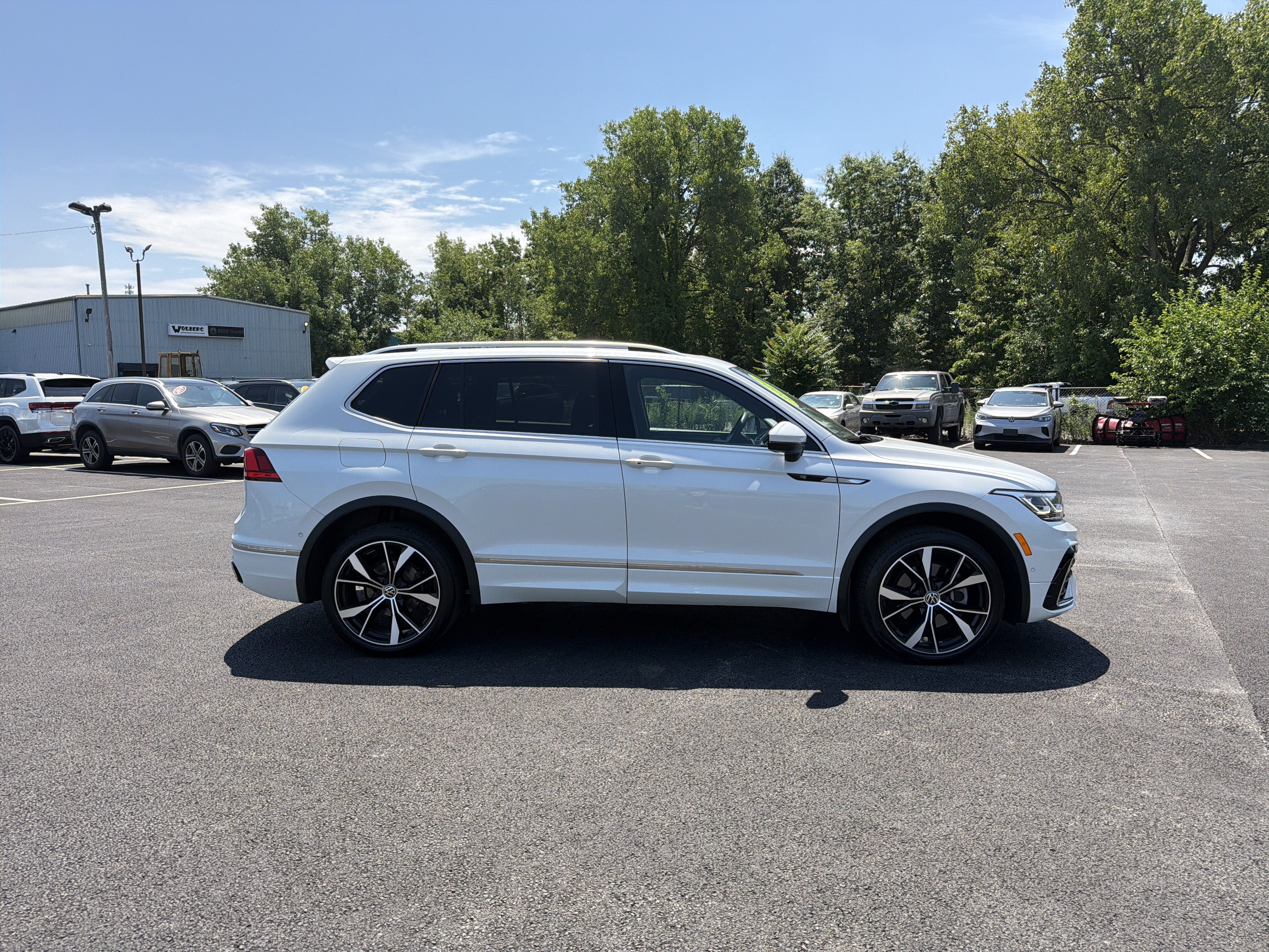 2024 Volkswagen Tiguan 2.0T SEL R-Line
