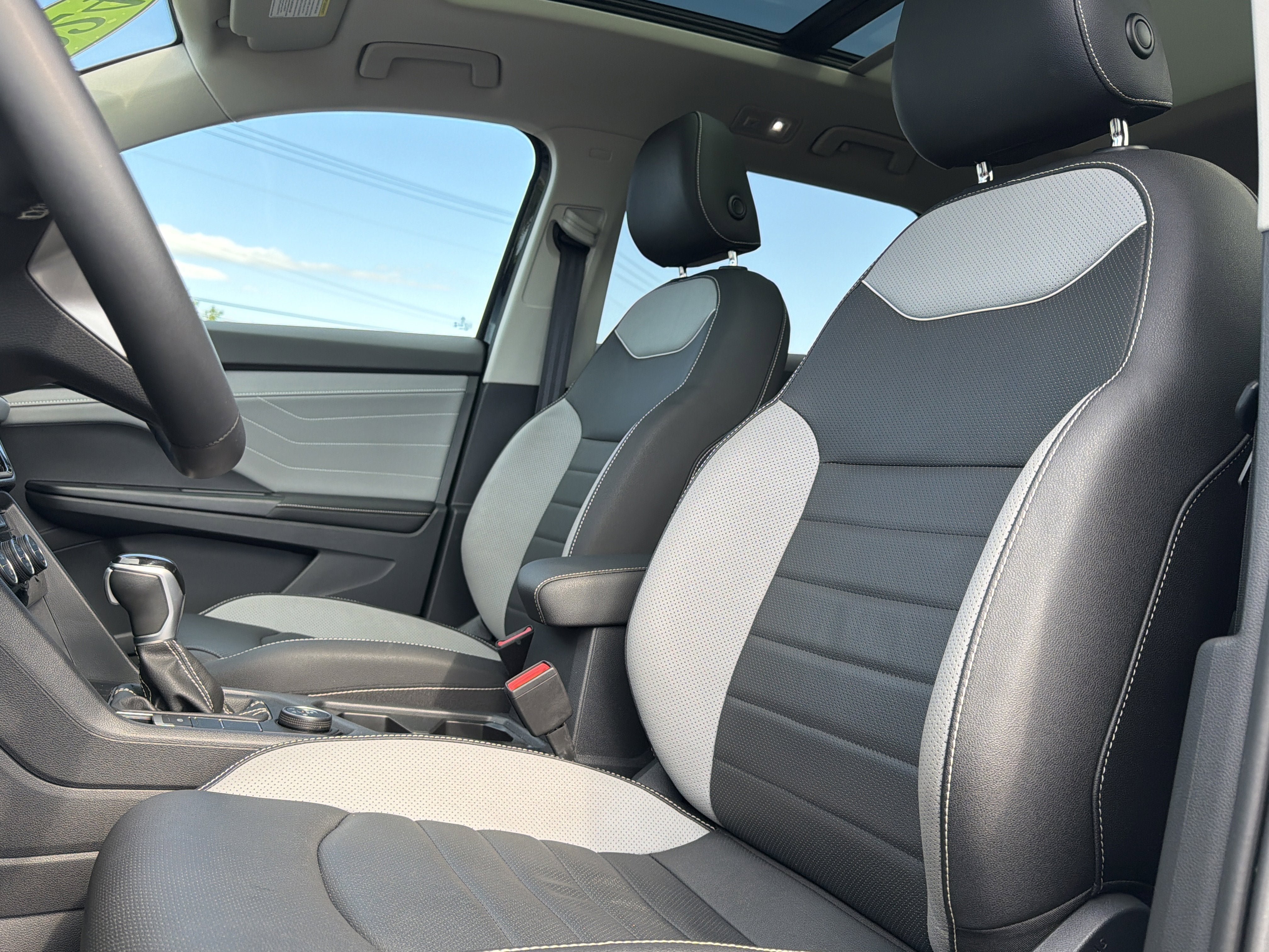 2024 Volkswagen Taos 1.5T SEL