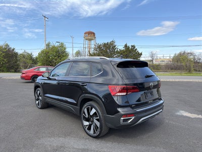 2024 Volkswagen Taos 1.5T SEL