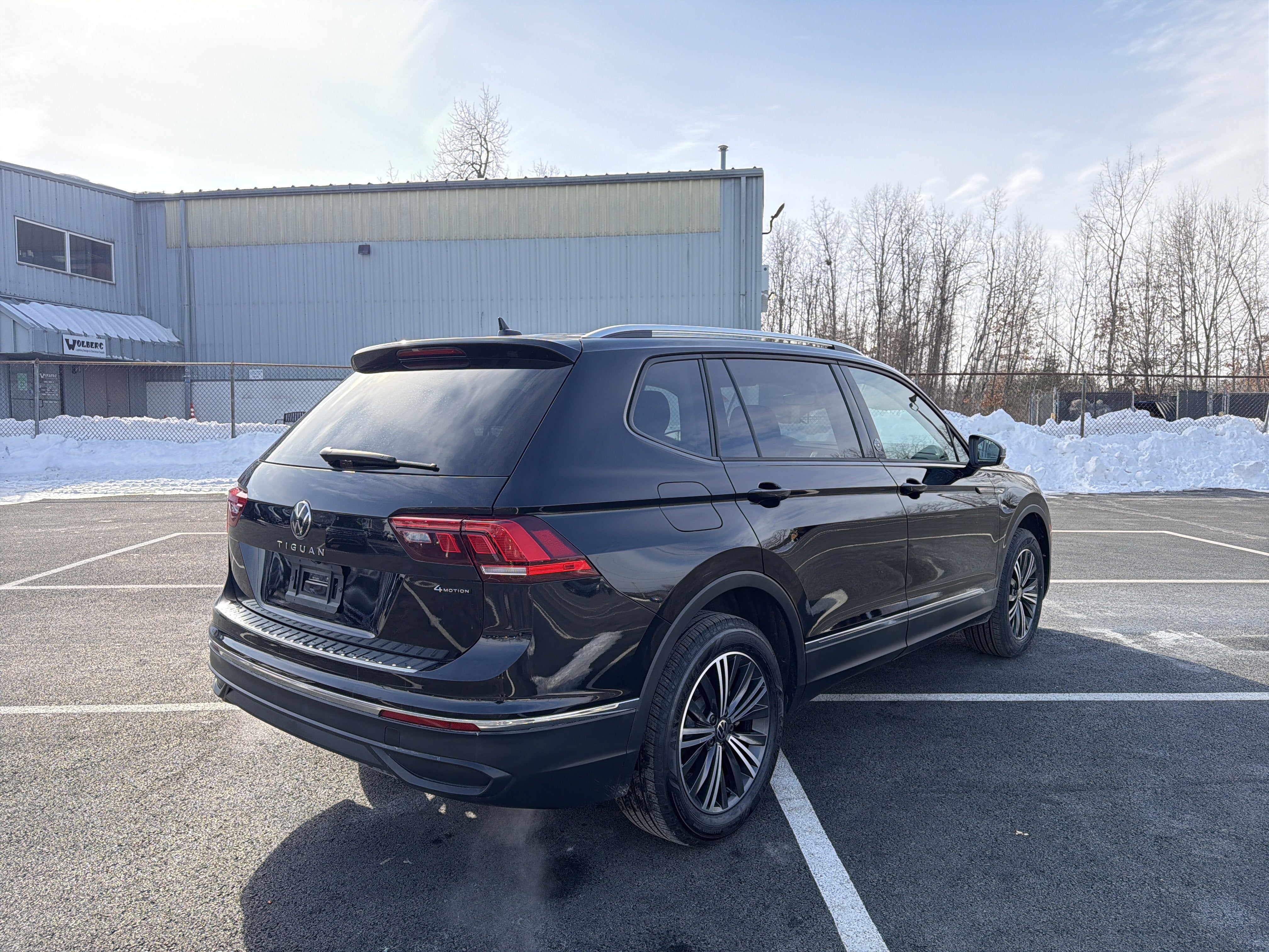 2024 Volkswagen Tiguan 2.0T Wolfsburg Edition