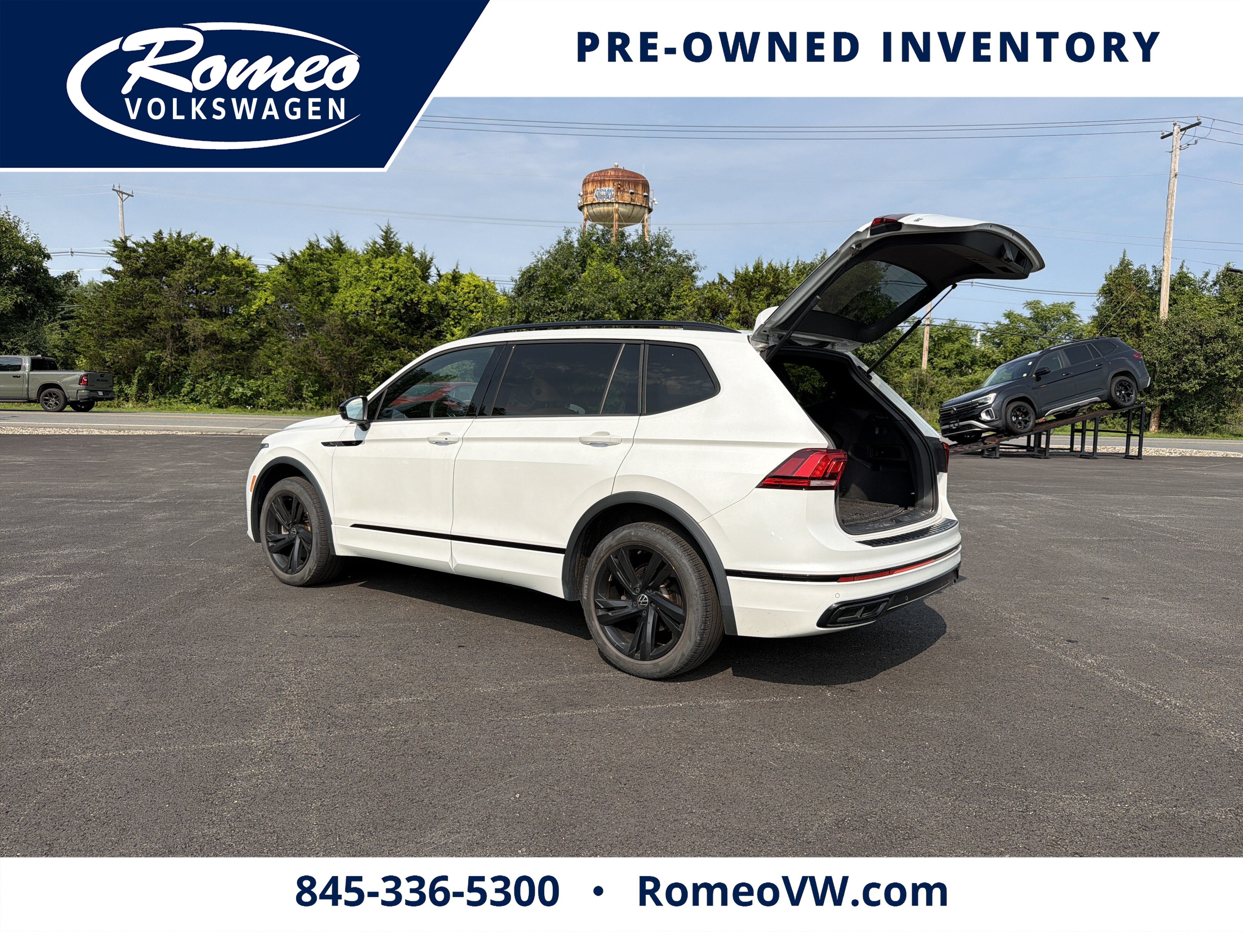 2023 Volkswagen Tiguan 2.0T SE R-Line Black