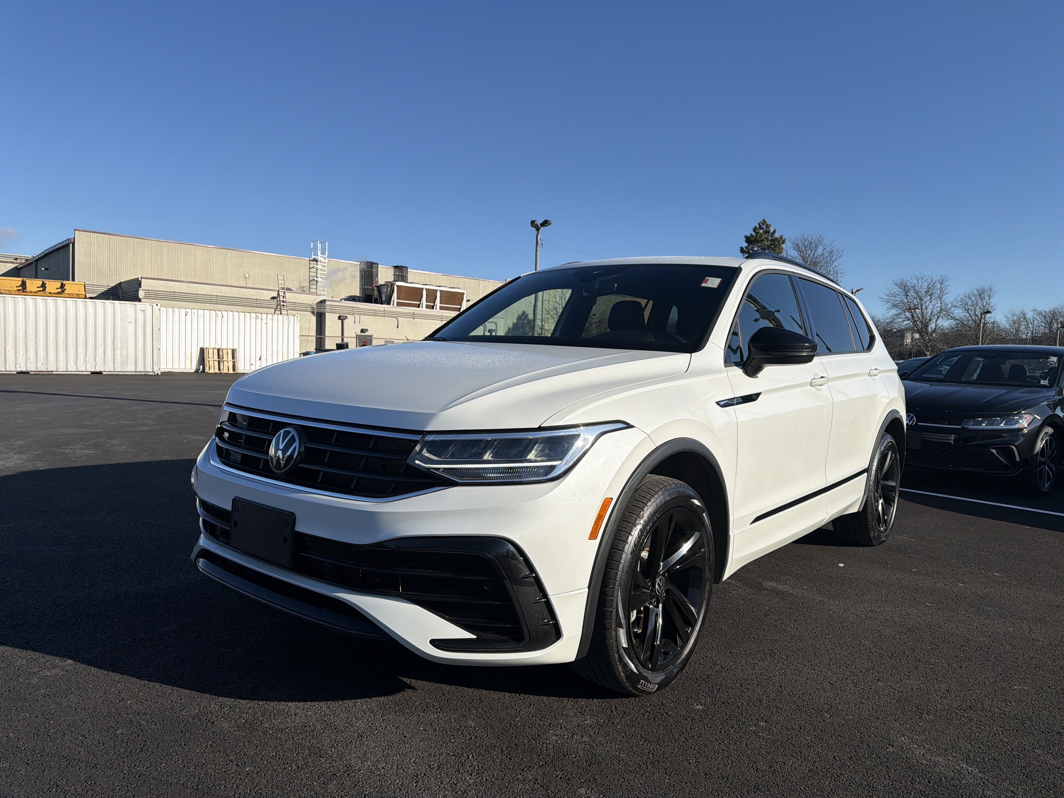 2024 Volkswagen Tiguan 2.0T SE R-Line Black