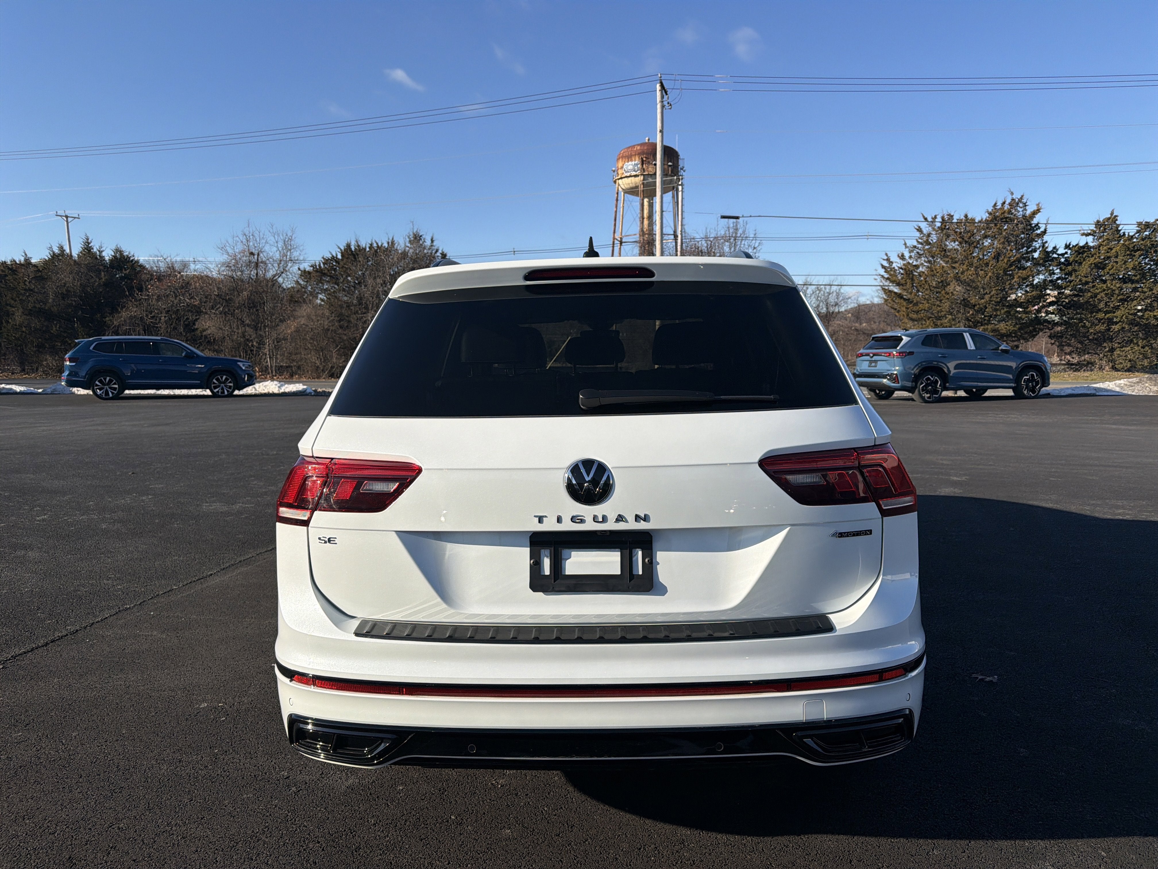 2024 Volkswagen Tiguan 2.0T SE R-Line Black