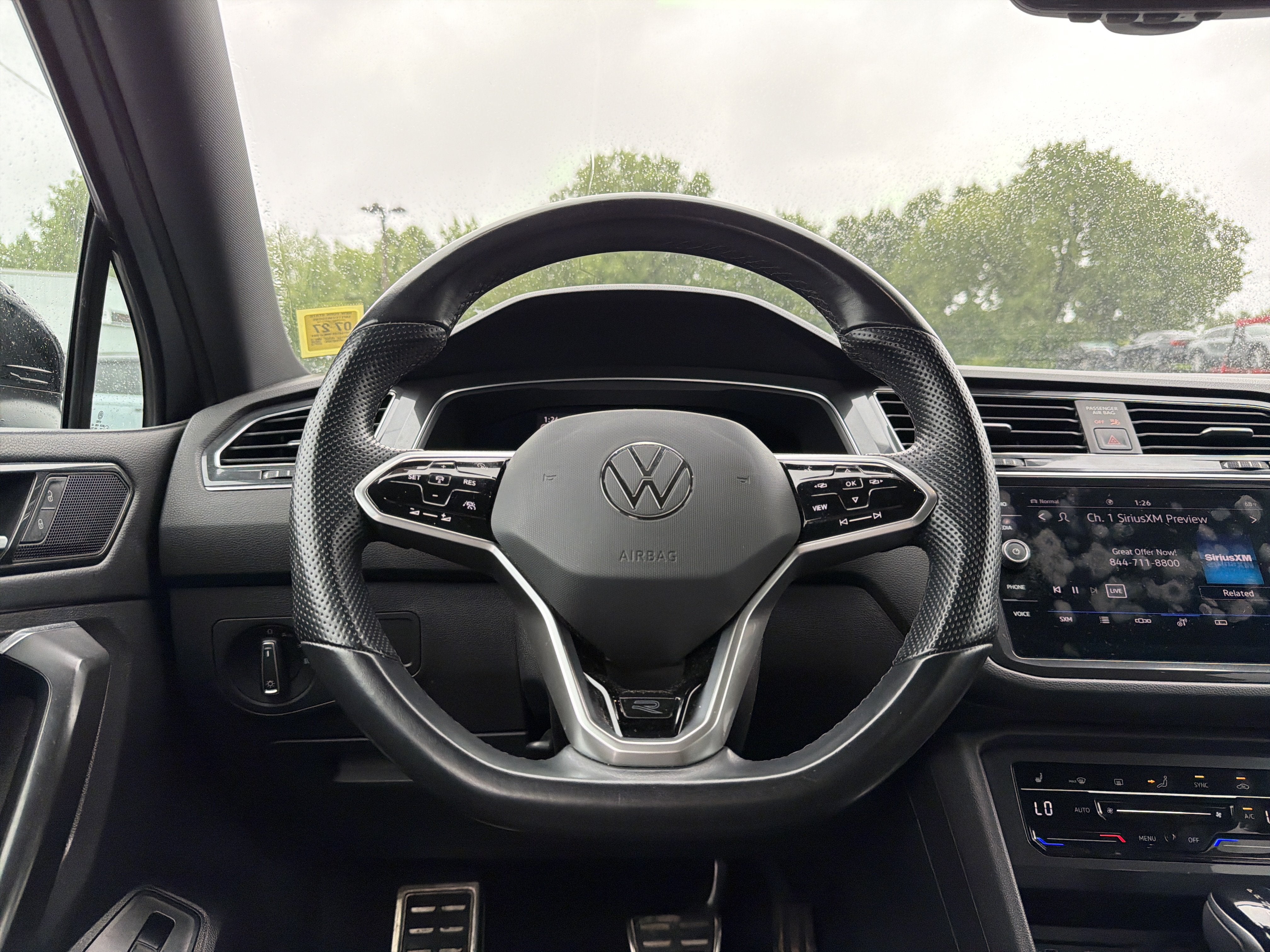 2022 Volkswagen Tiguan 2.0T SE R-Line Black