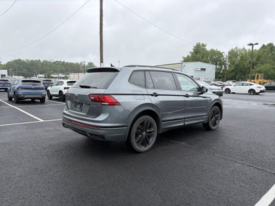 2022 Volkswagen Tiguan 2.0T SE R-Line Black
